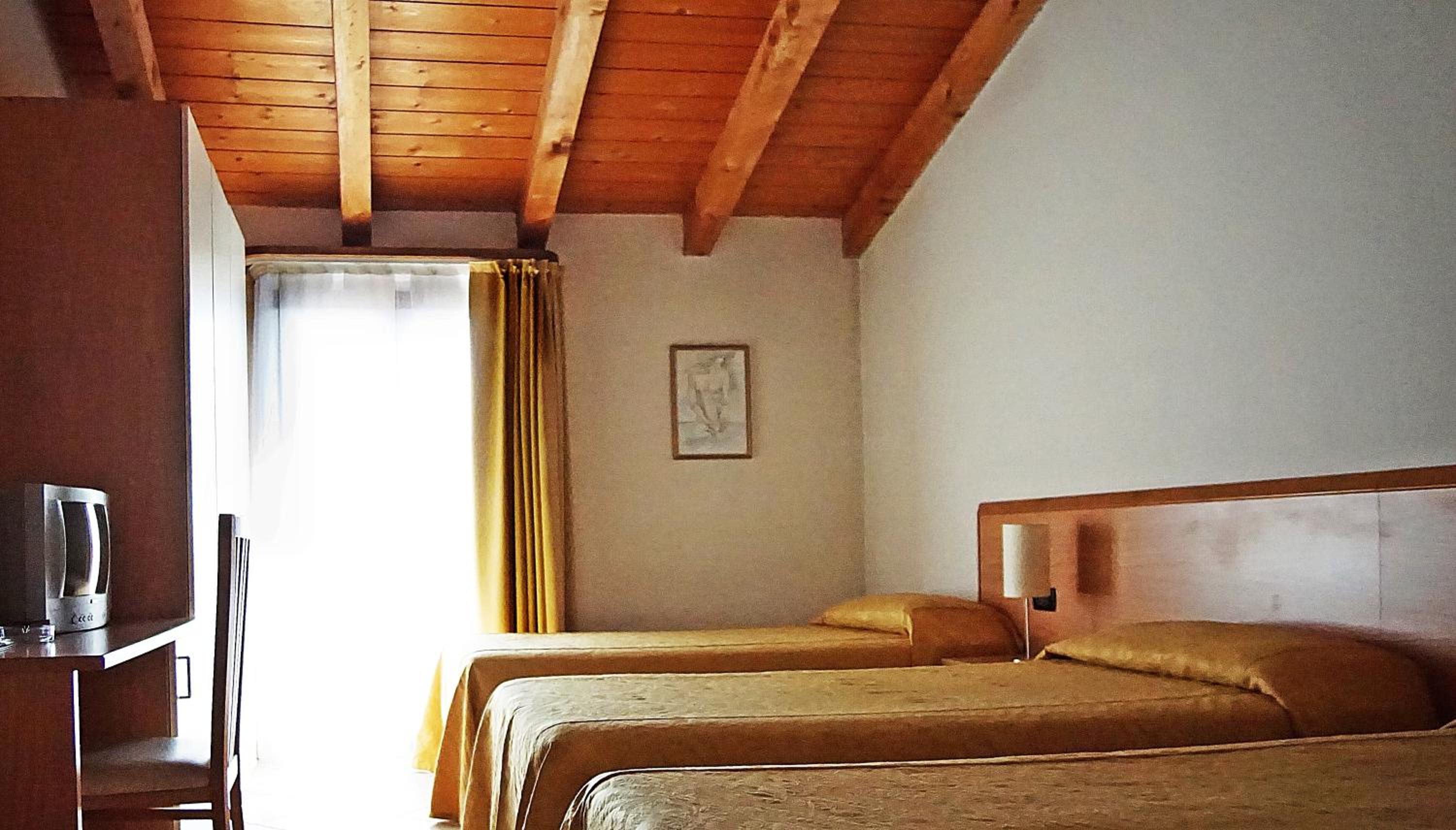 Triple Room - Photo 2
