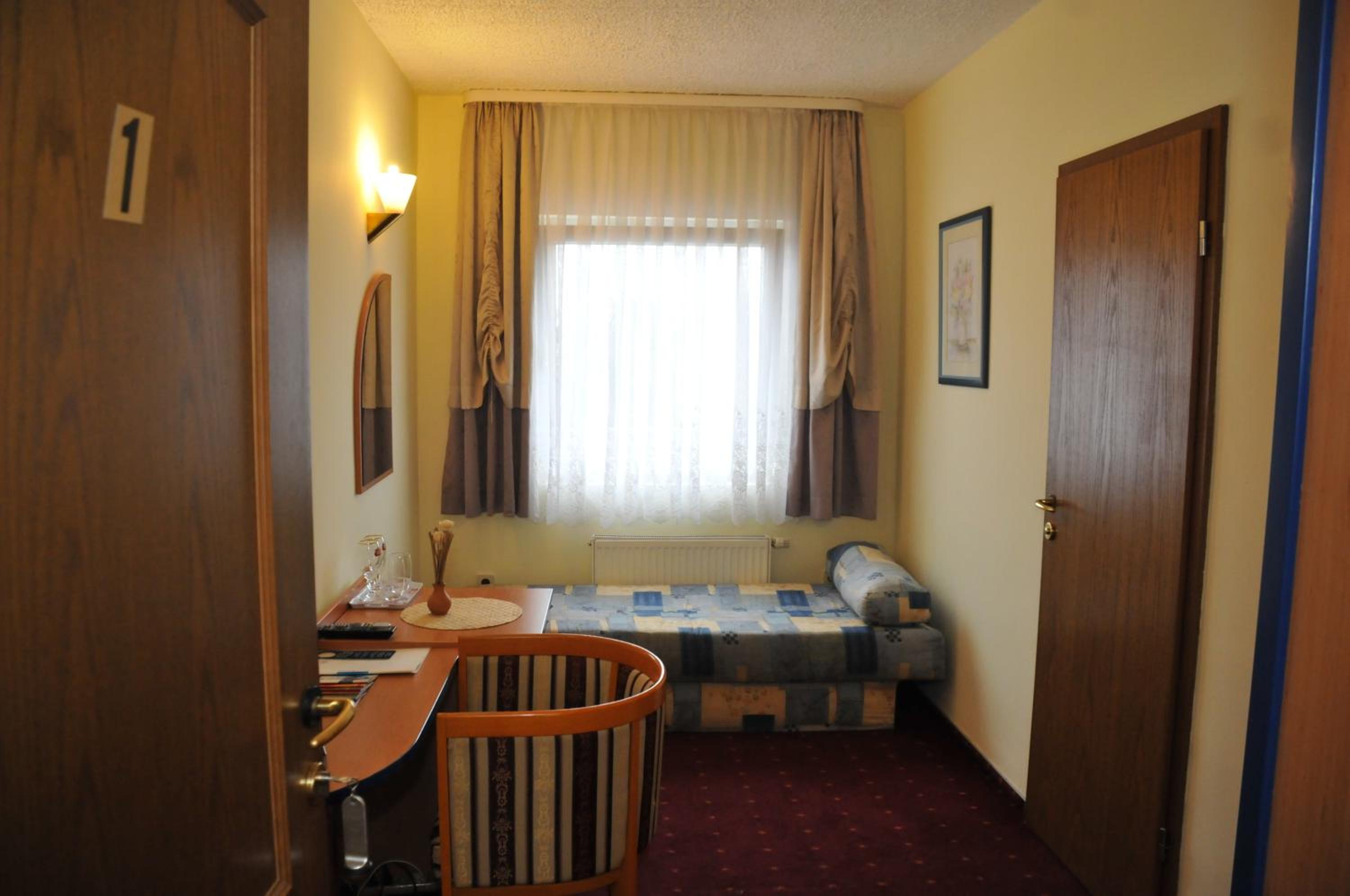 Double Room - Photo 1