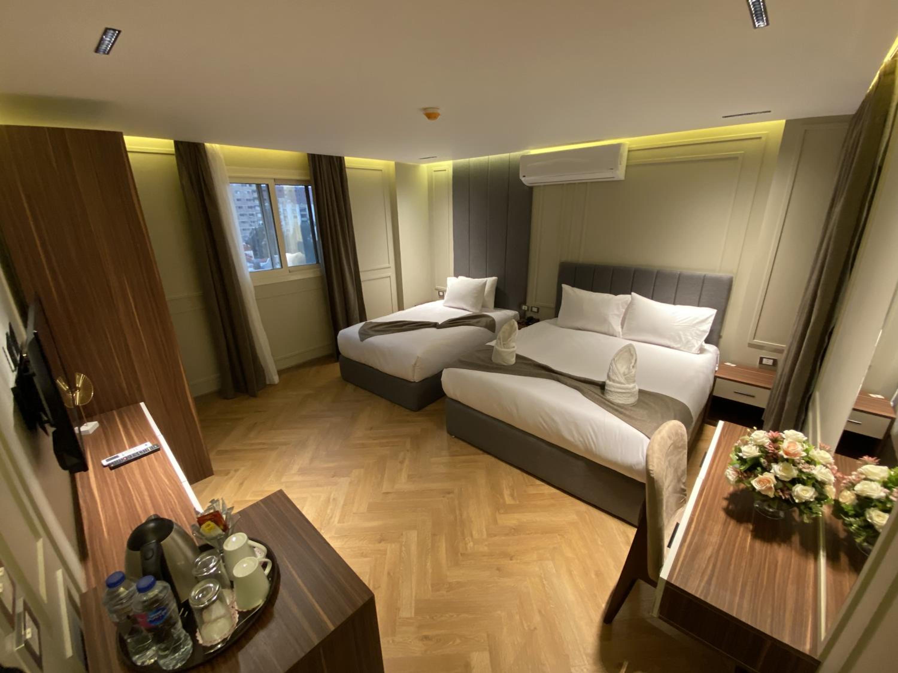 Quadruple Room with Balcony photo 1