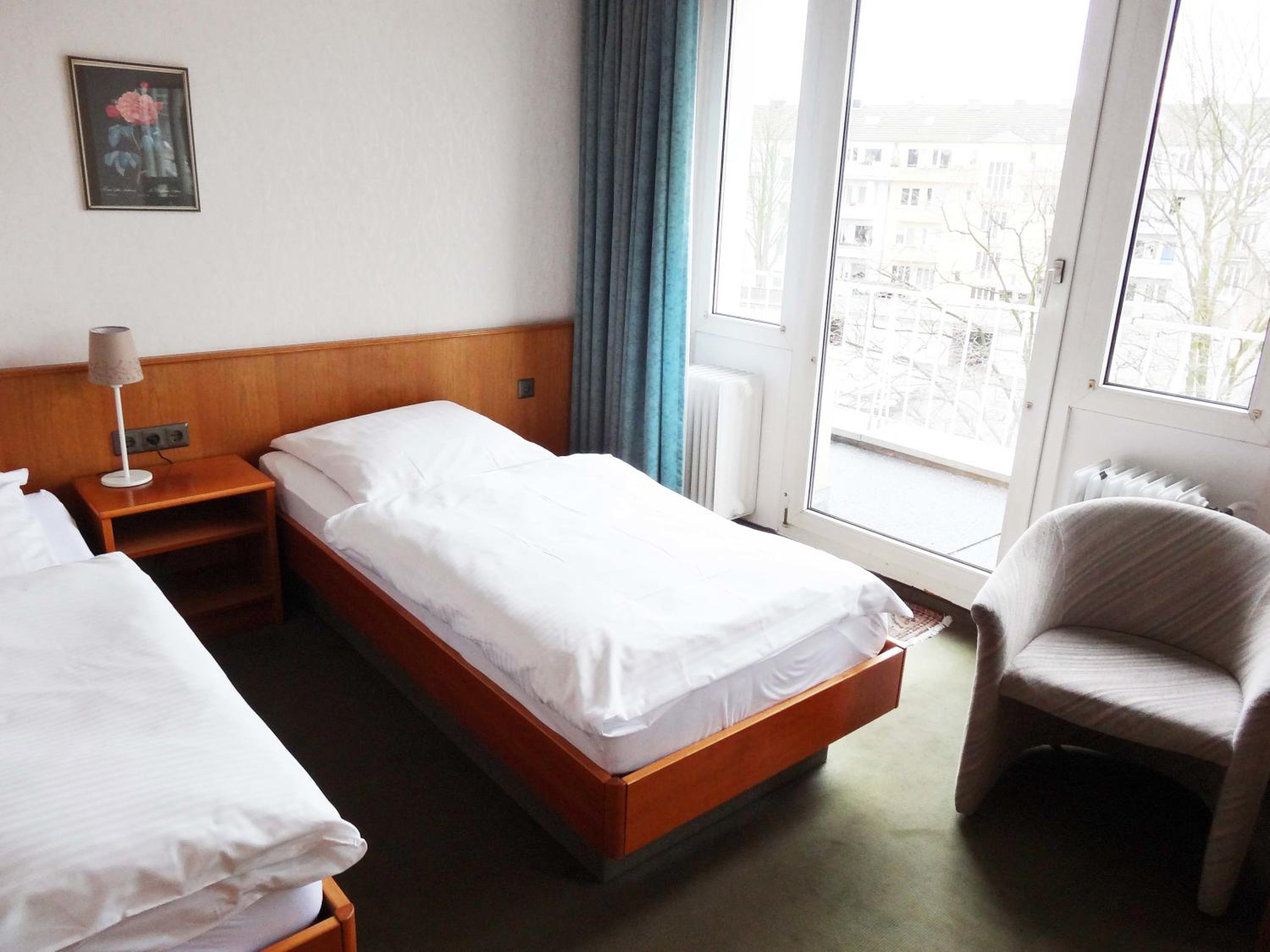 Twin Room - Photo 1