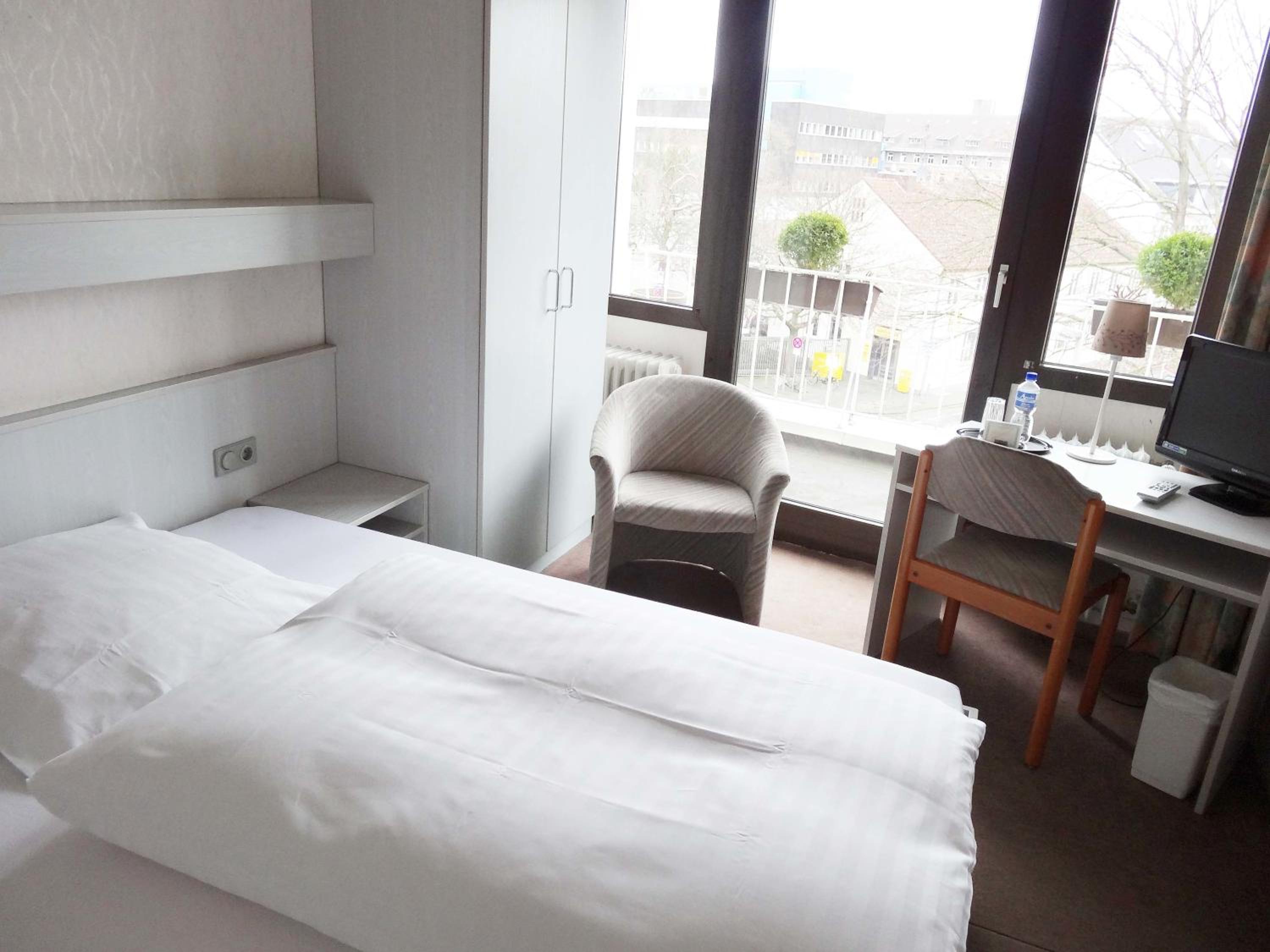 Single Room photo 3