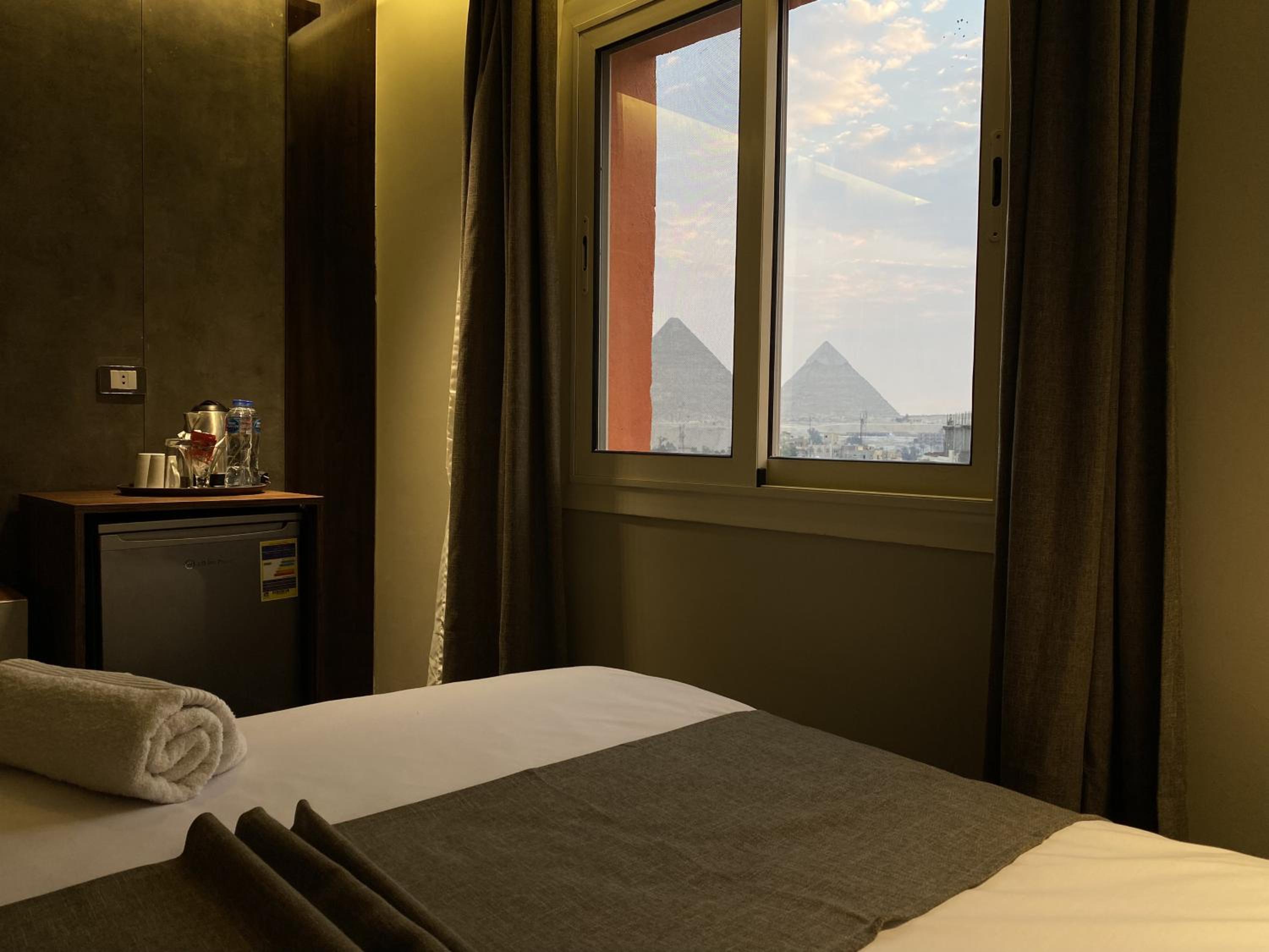 Superior Double Room With Pyramids View photo 3