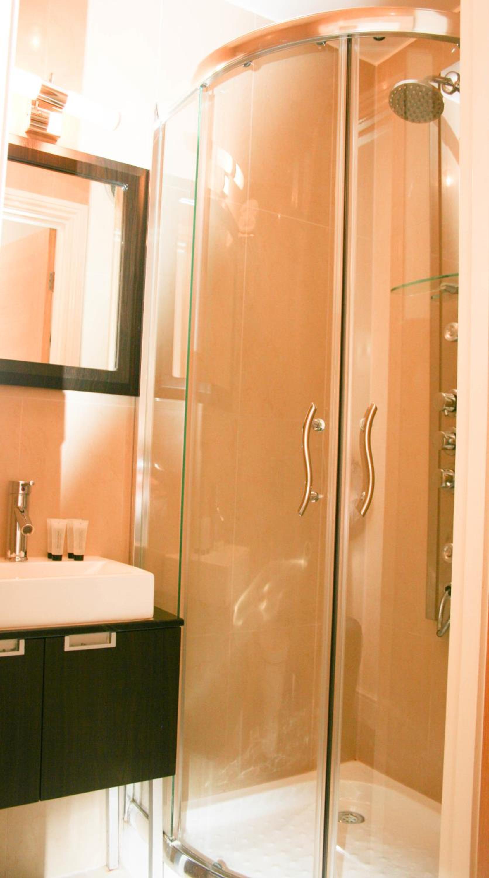 Superior Triple Room photo 3