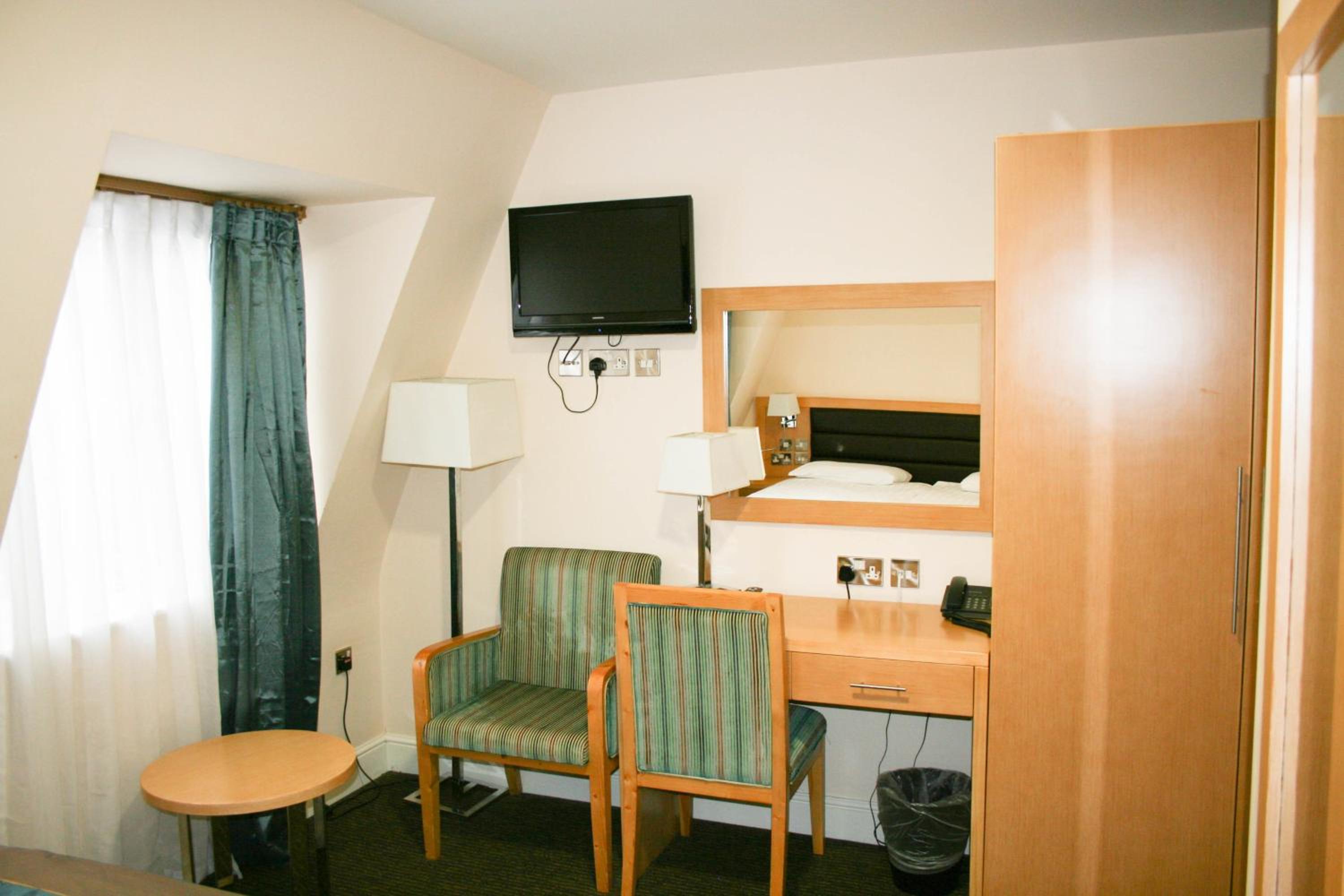 Superior King Room photo 1