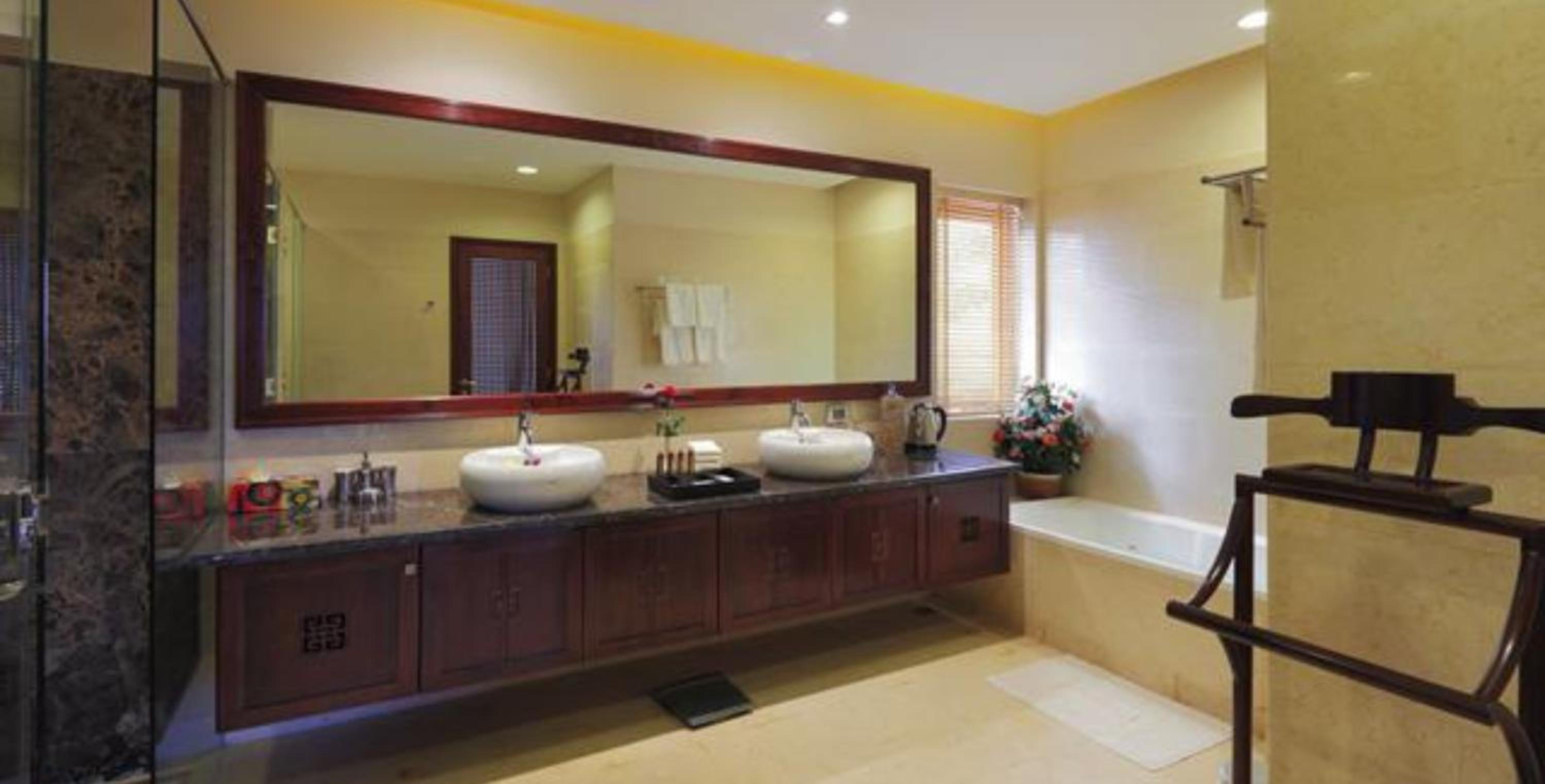 Deluxe Suite - Photo 2