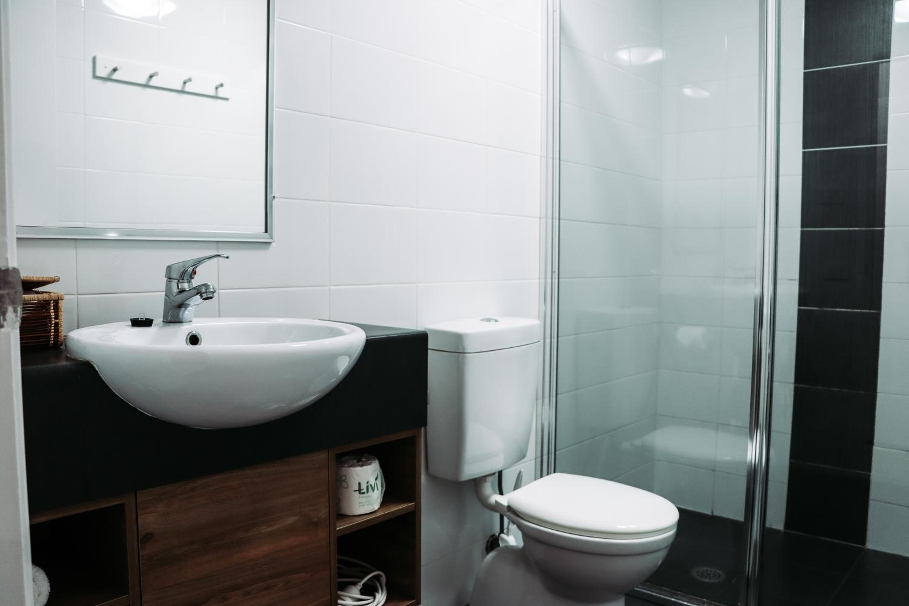 Double or Twin Room with Private Bathroom photo 2