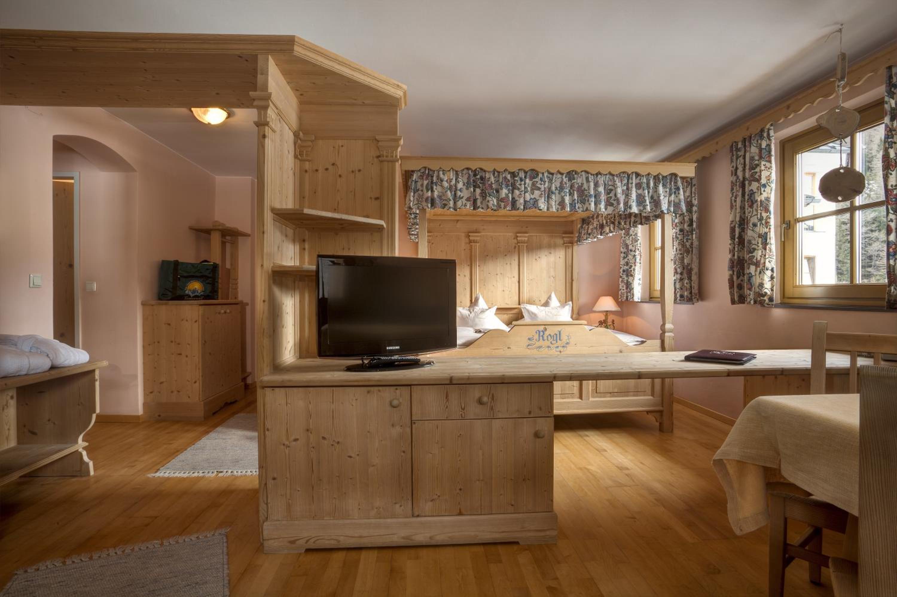 Double Room - Photo 4
