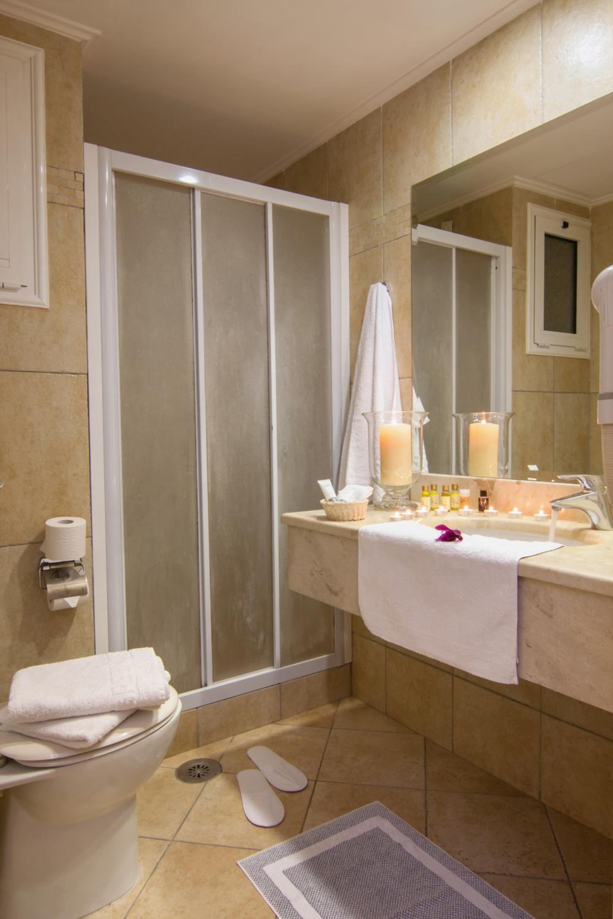 Double or Twin Room photo 2