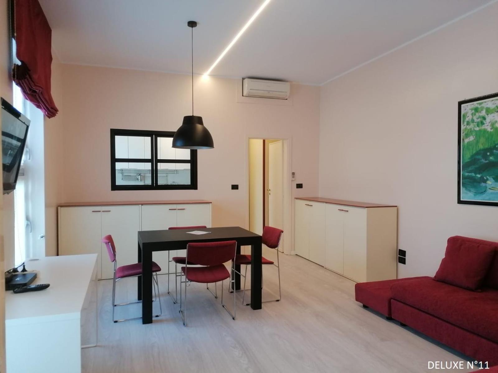 Deluxe One-Bedroom Apartment (4 Adults) photo 3