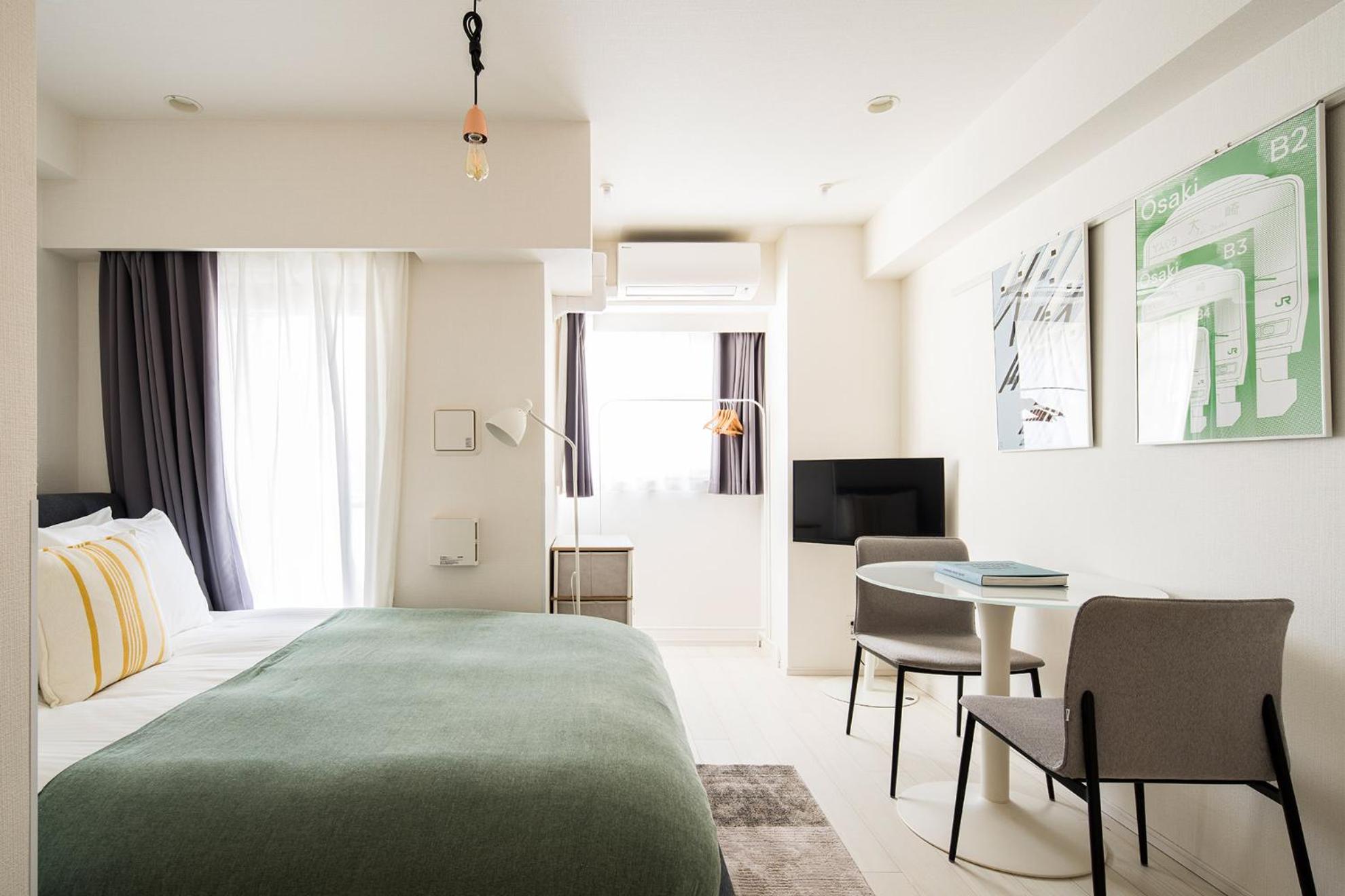 Deluxe Studio Apartment