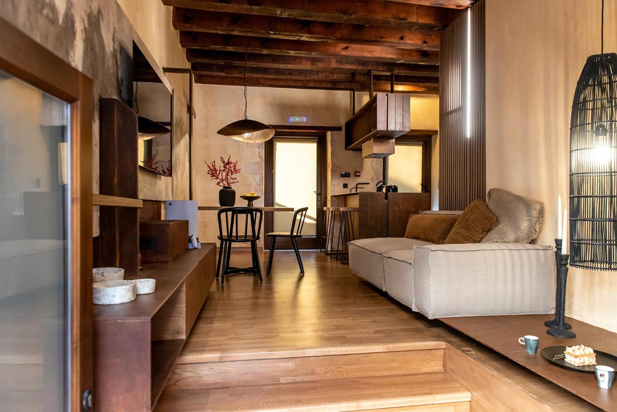 Junior Suite with Terrace - Photo 15