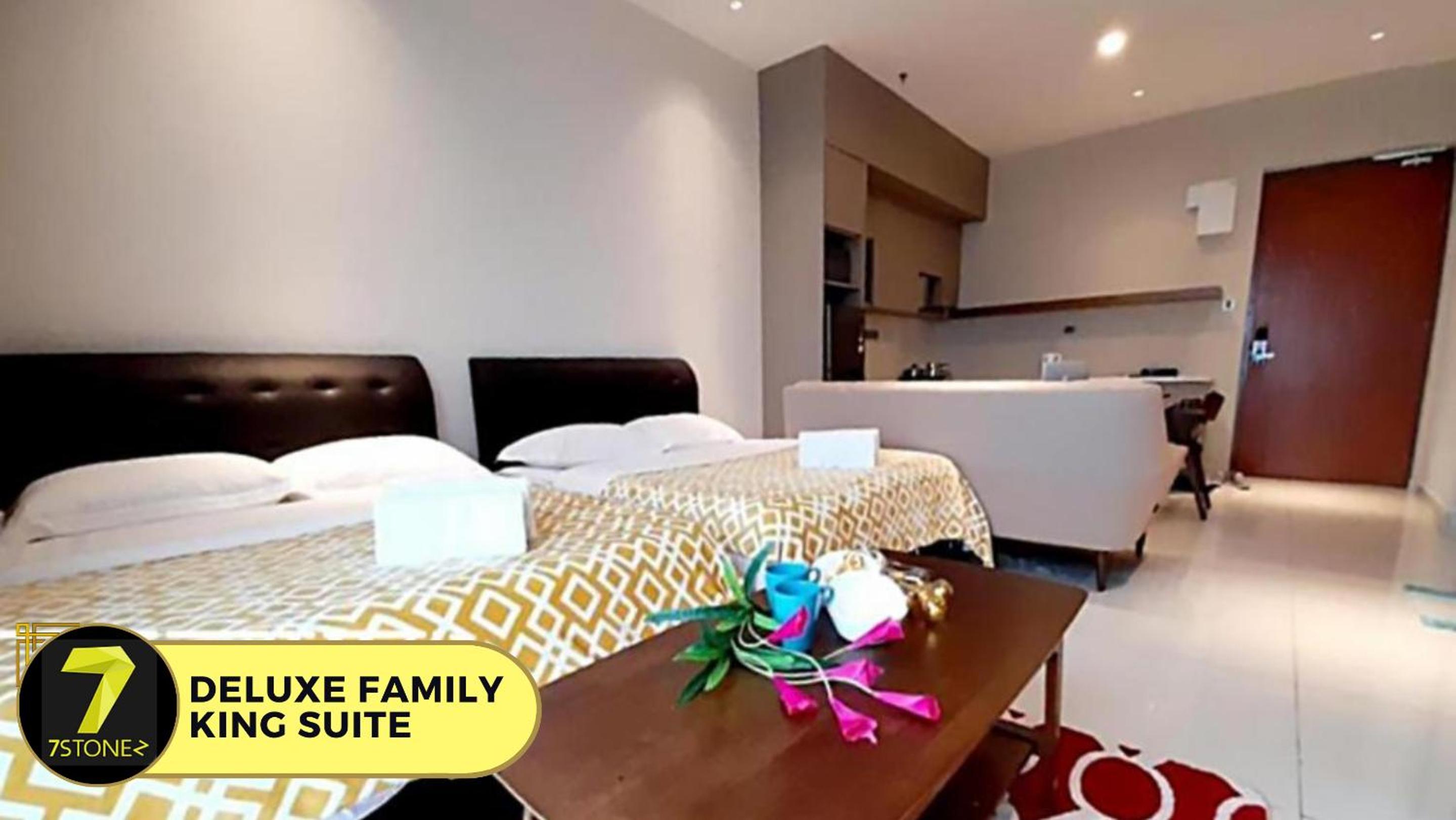 Deluxe Family King Suite  - Photo 3
