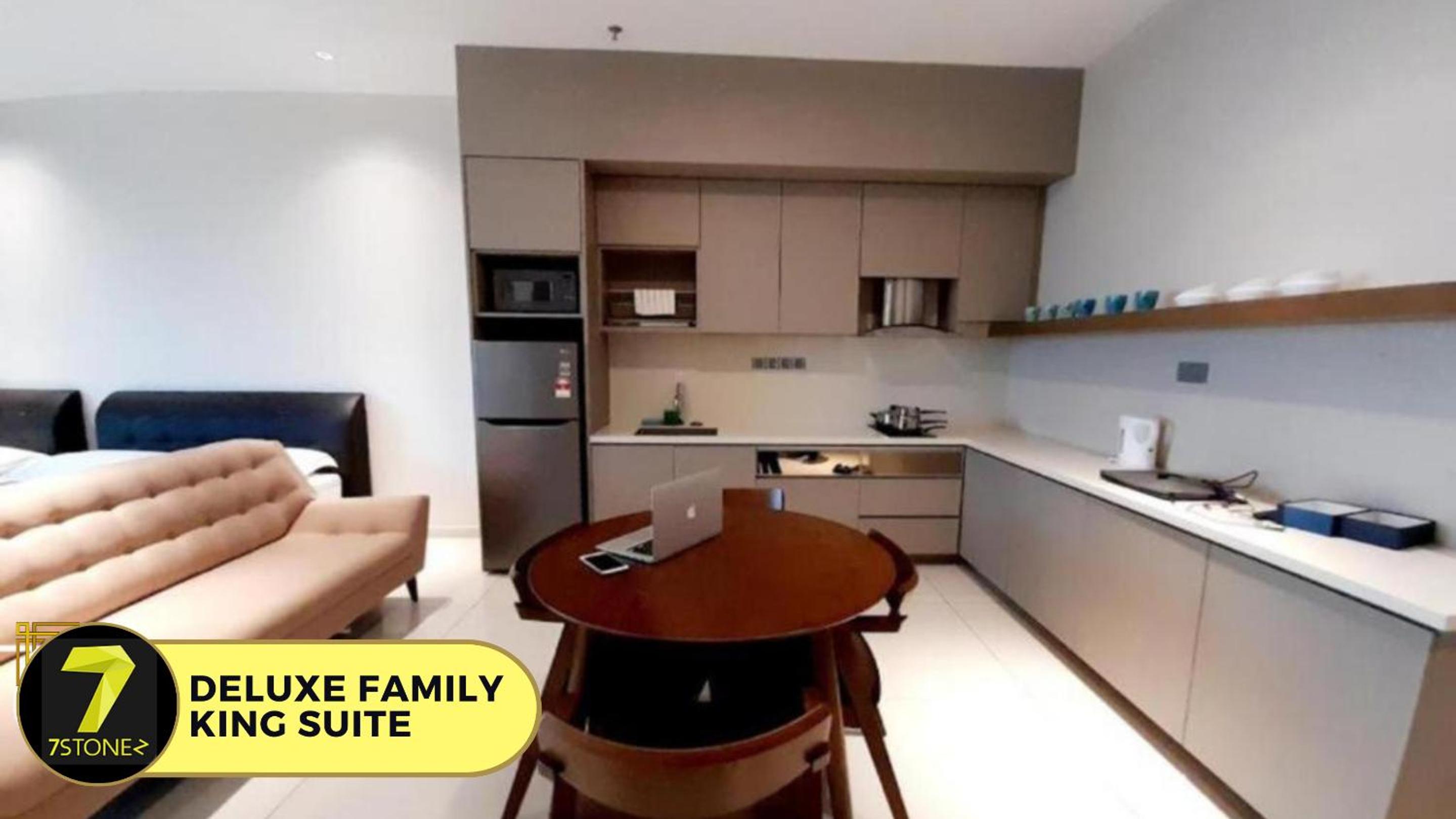 Deluxe Family King Suite  - Photo 5
