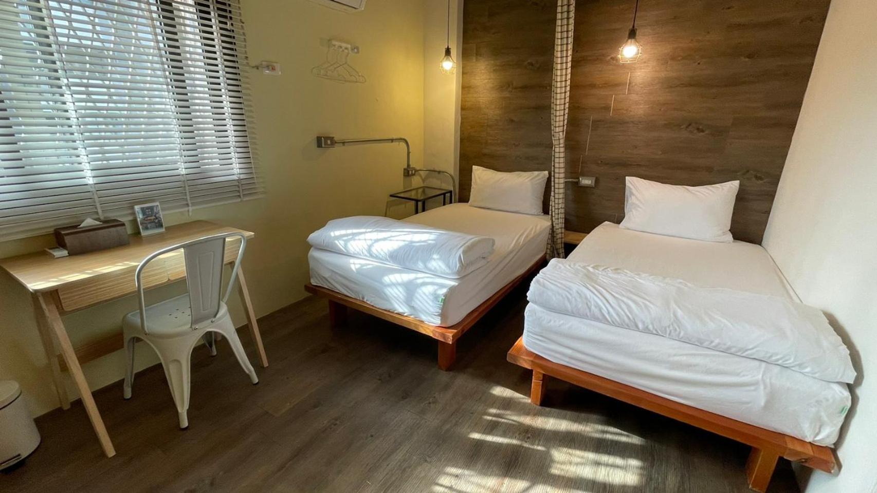 Economy Triple Room with Shared Bathroom photo 1