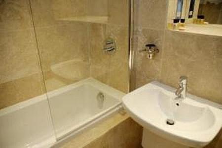 Double Room - Photo 6