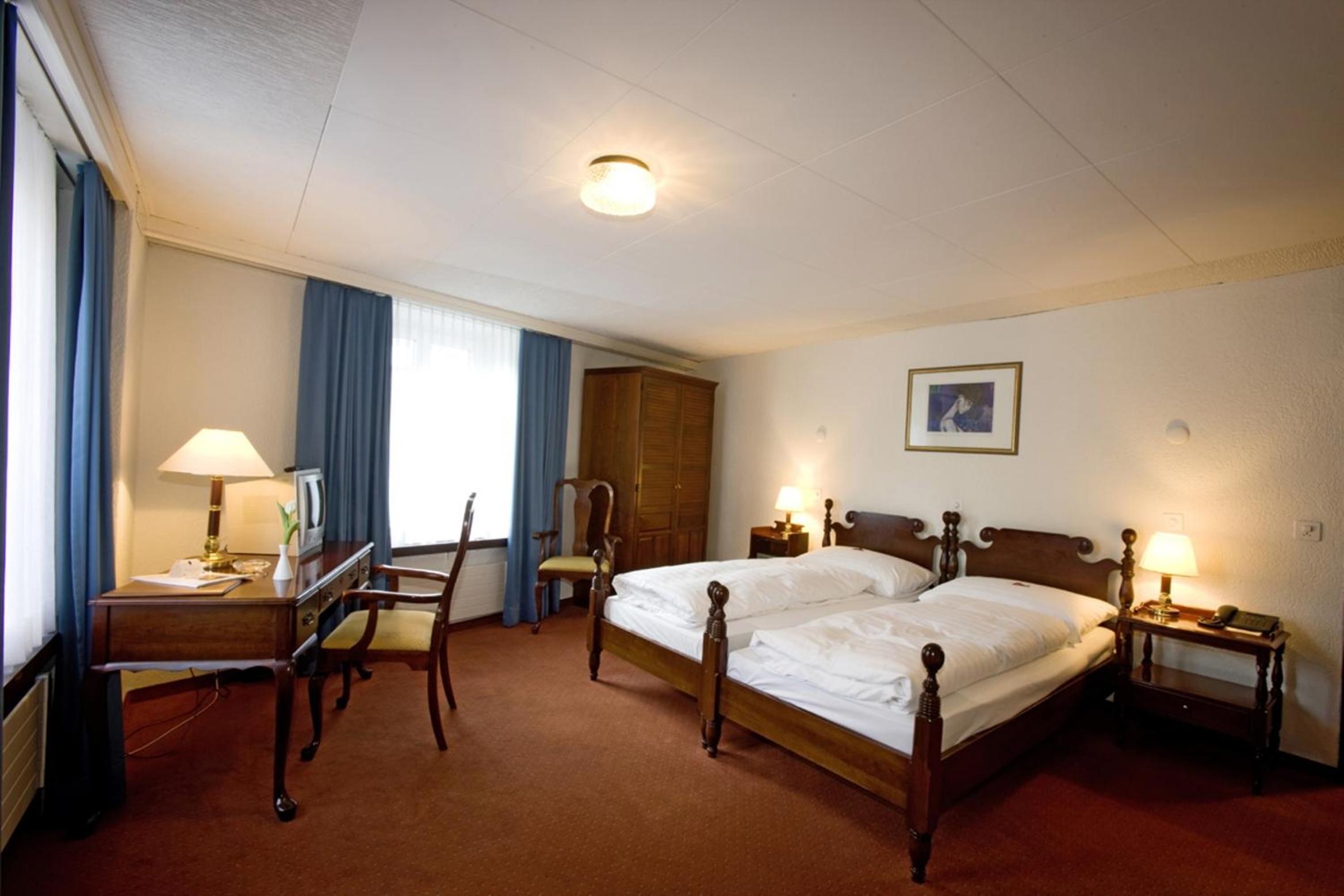 Budget Double Room photo 3