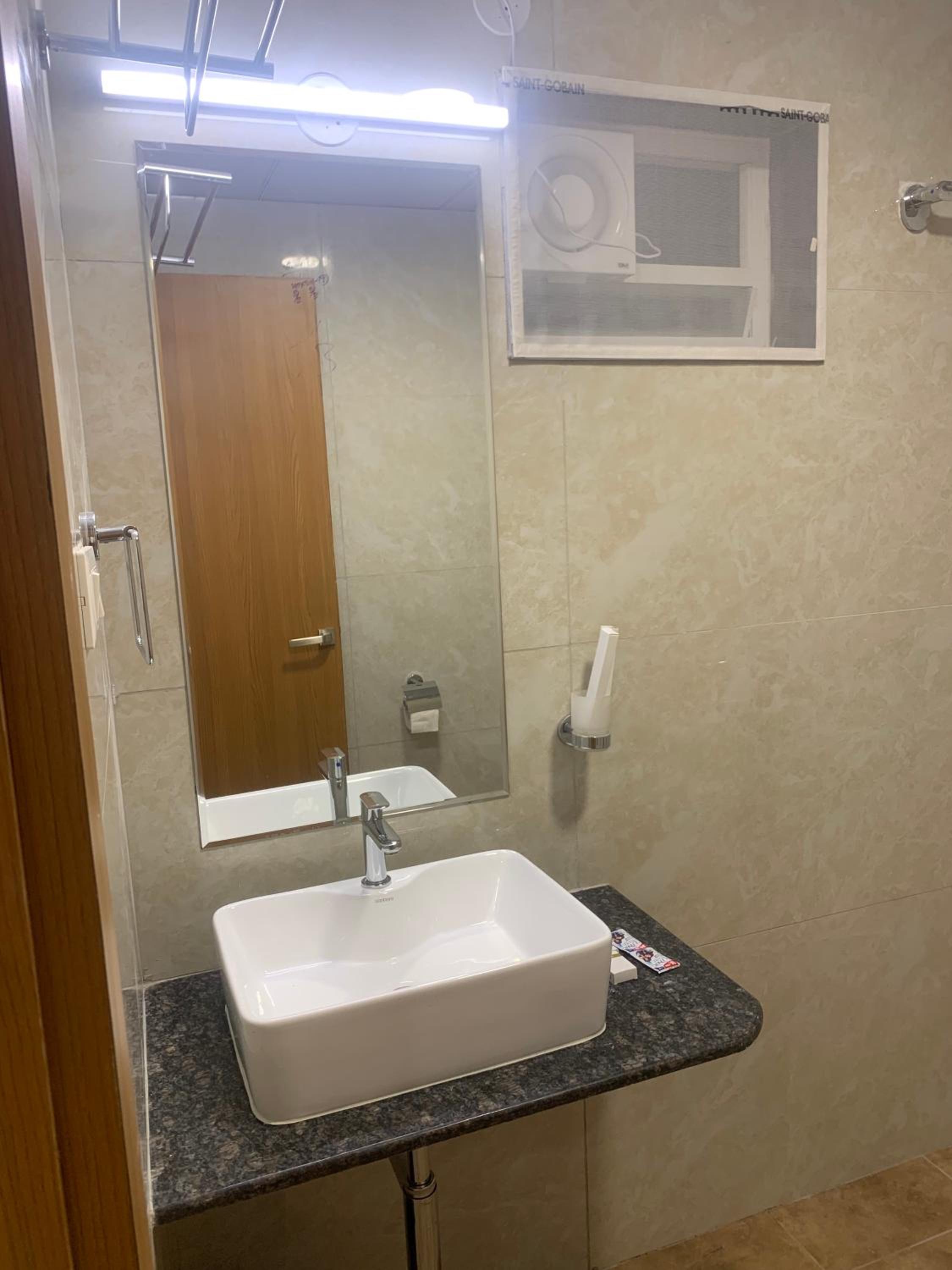 Double or Twin Room - Photo 3