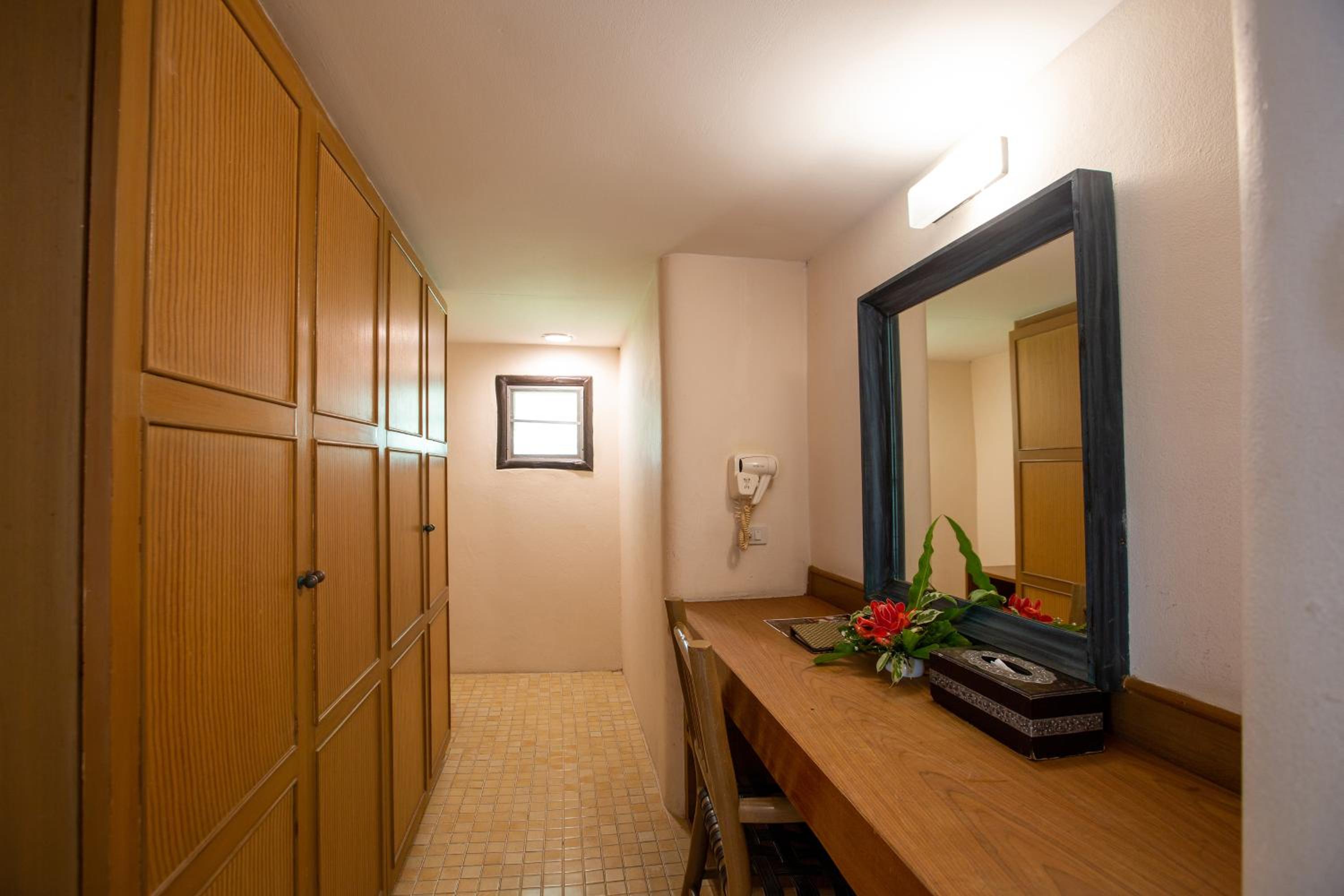 Hillside One-Bedroom Suite - Photo 2