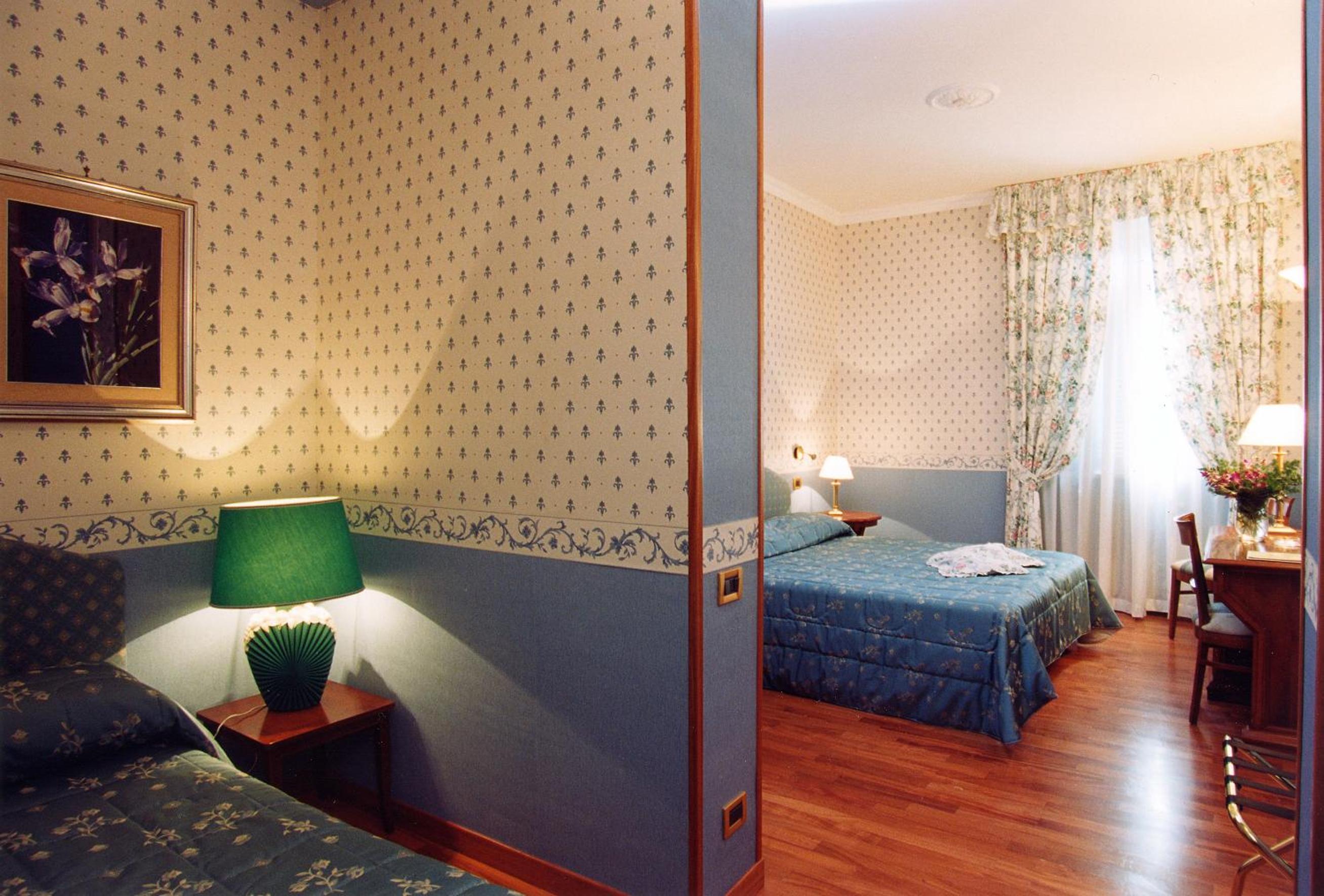 Triple Room - Photo 2