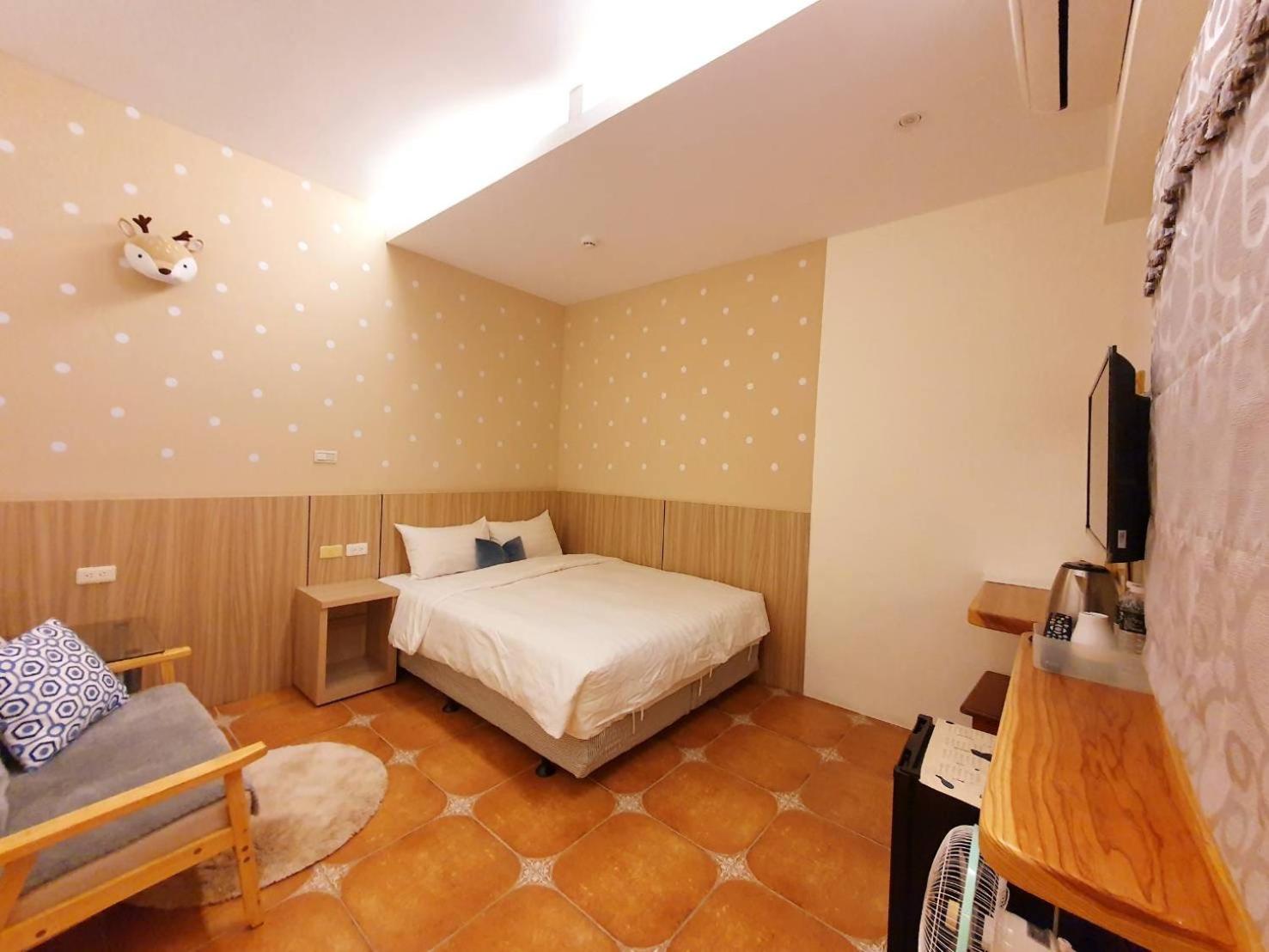 Double Room with Private Bathroom