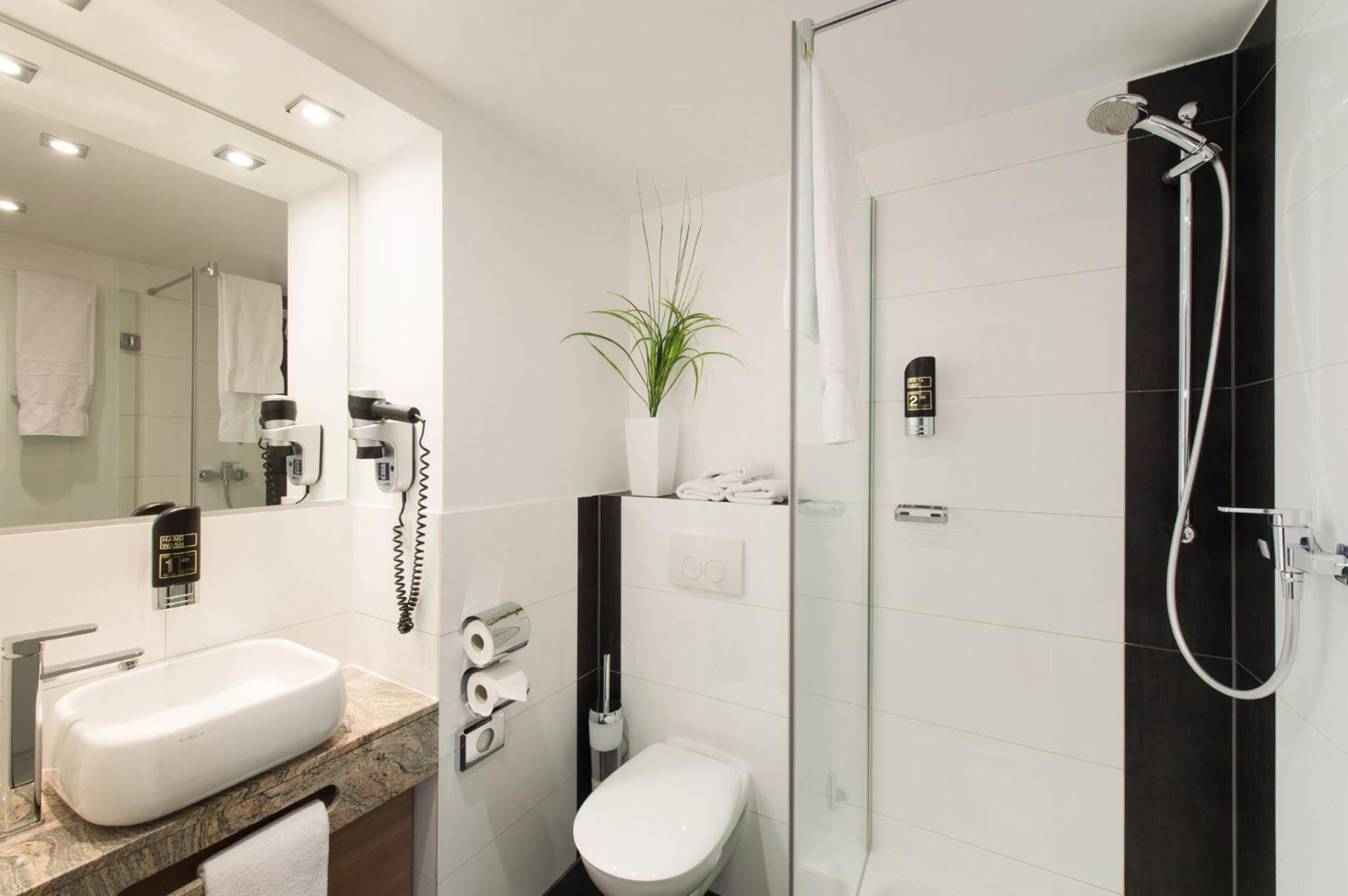 Double Room - Photo 3