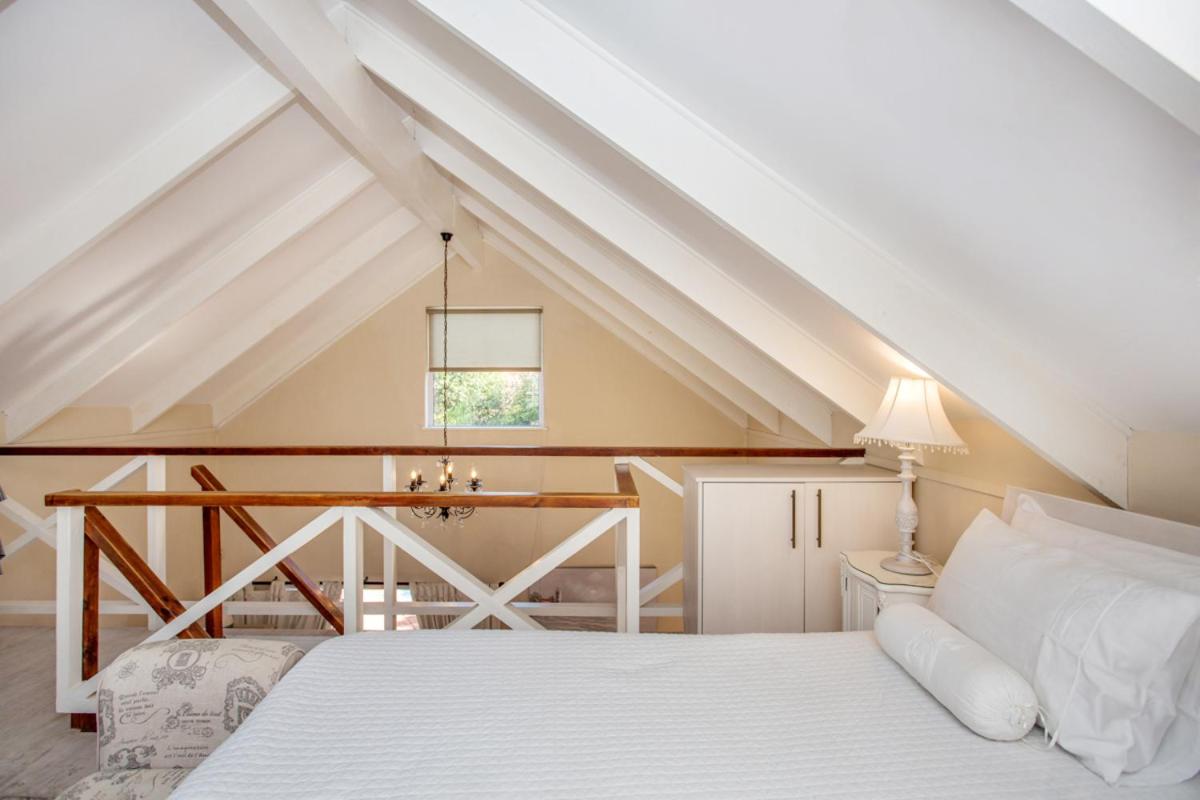 Cottage - Photo 1