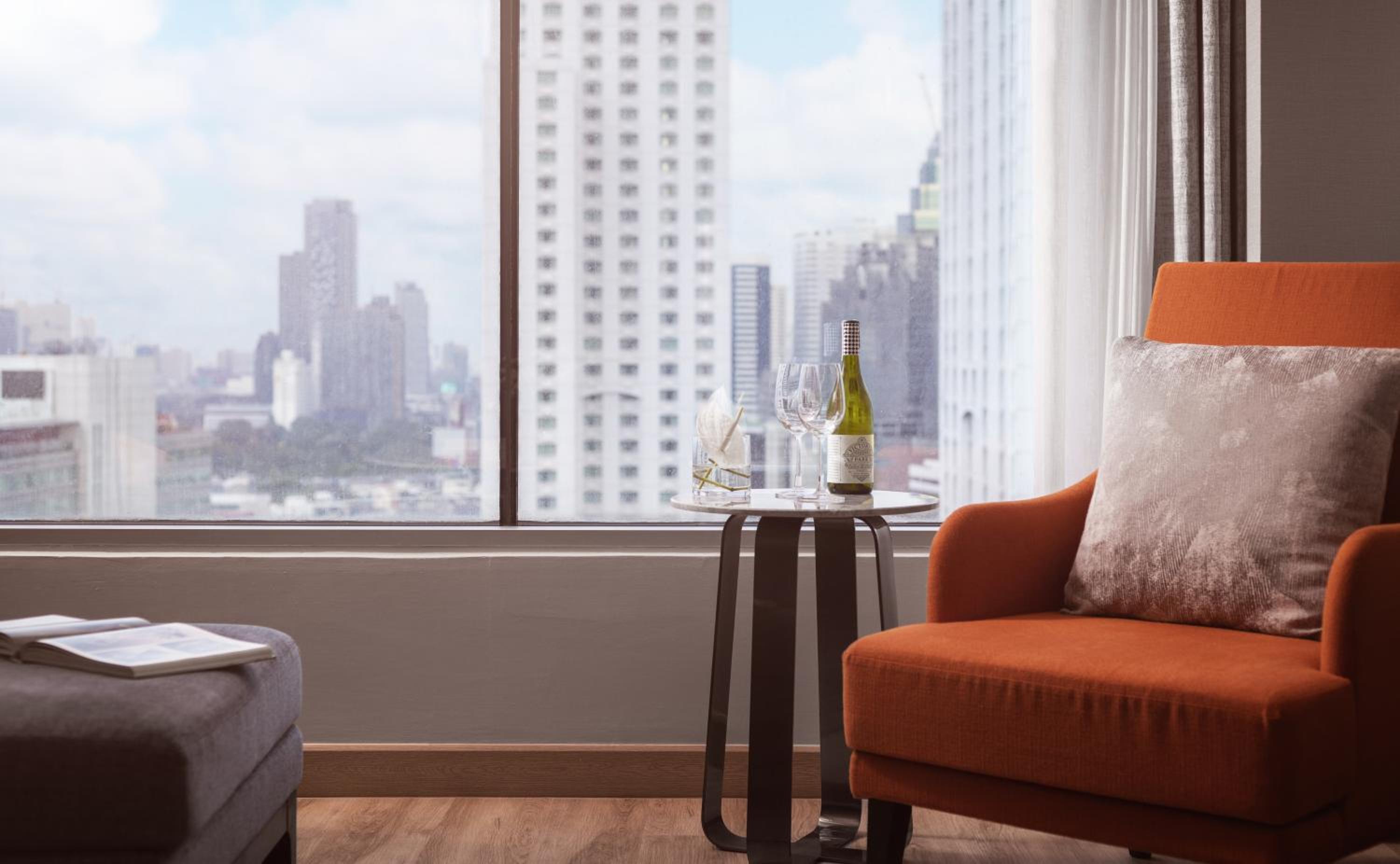 Club One Bedroom Executive Suite