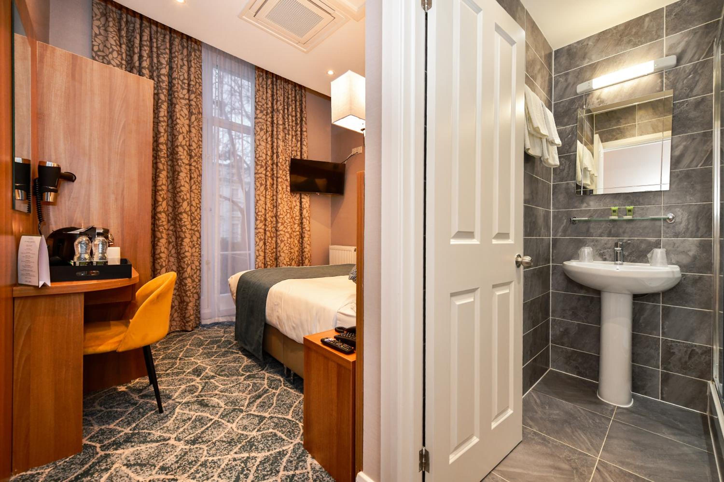 Deluxe Double Room photo 1