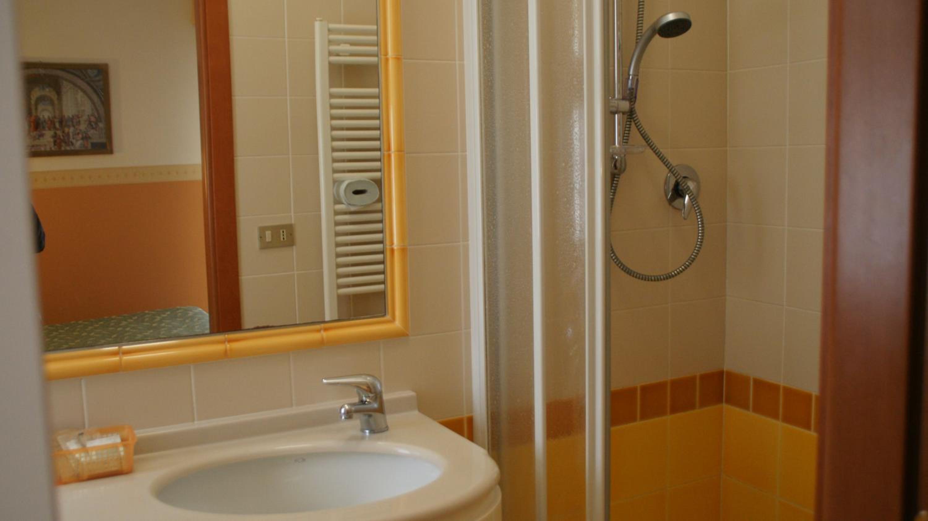 Quadruple Room with Balcony photo 2