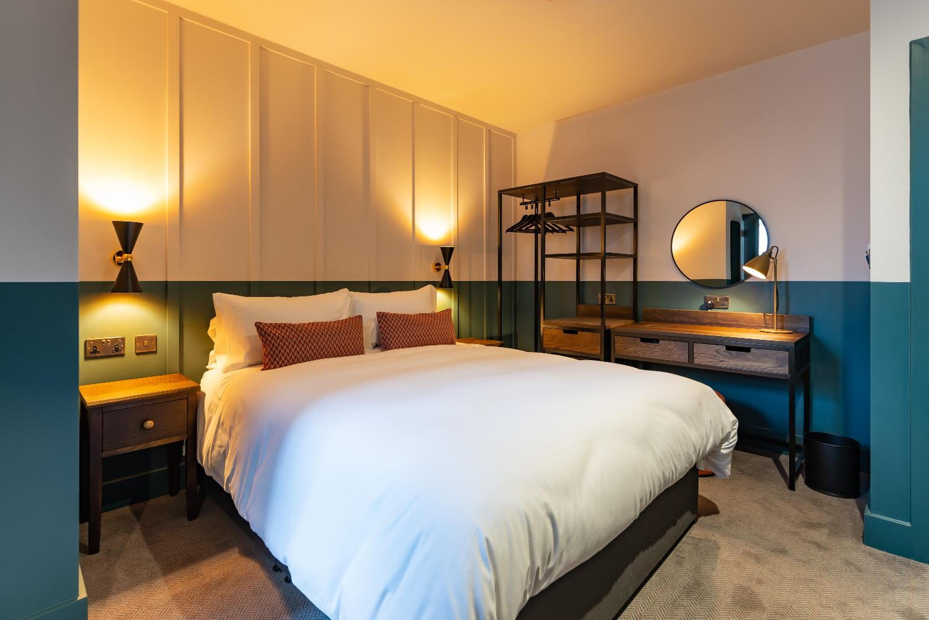 Large Double Room photo 1