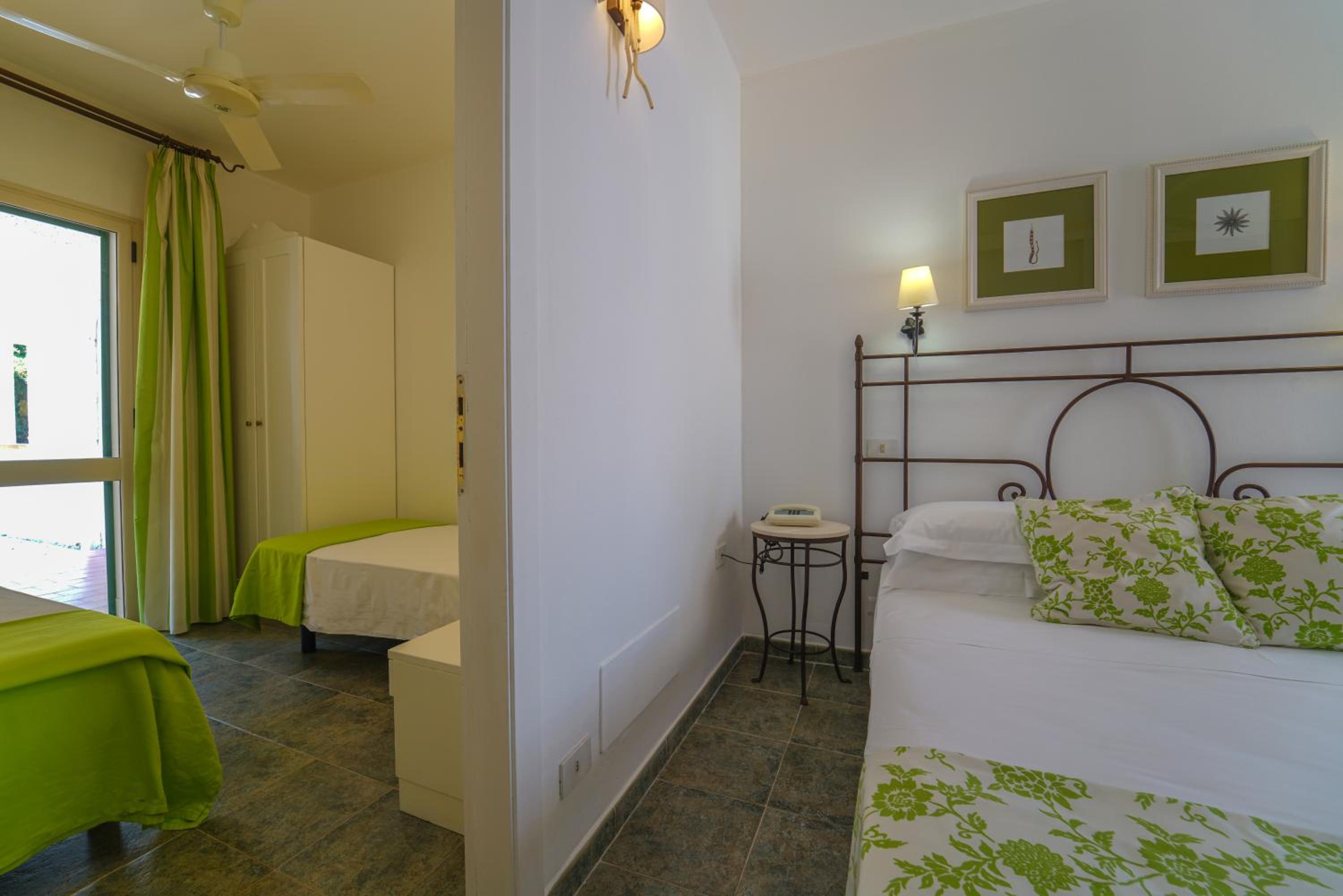 Standard Quadruple Room photo 3
