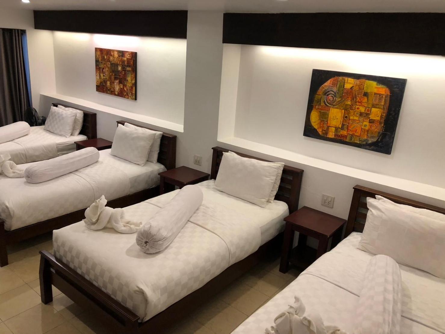 Family Room - Photo 13