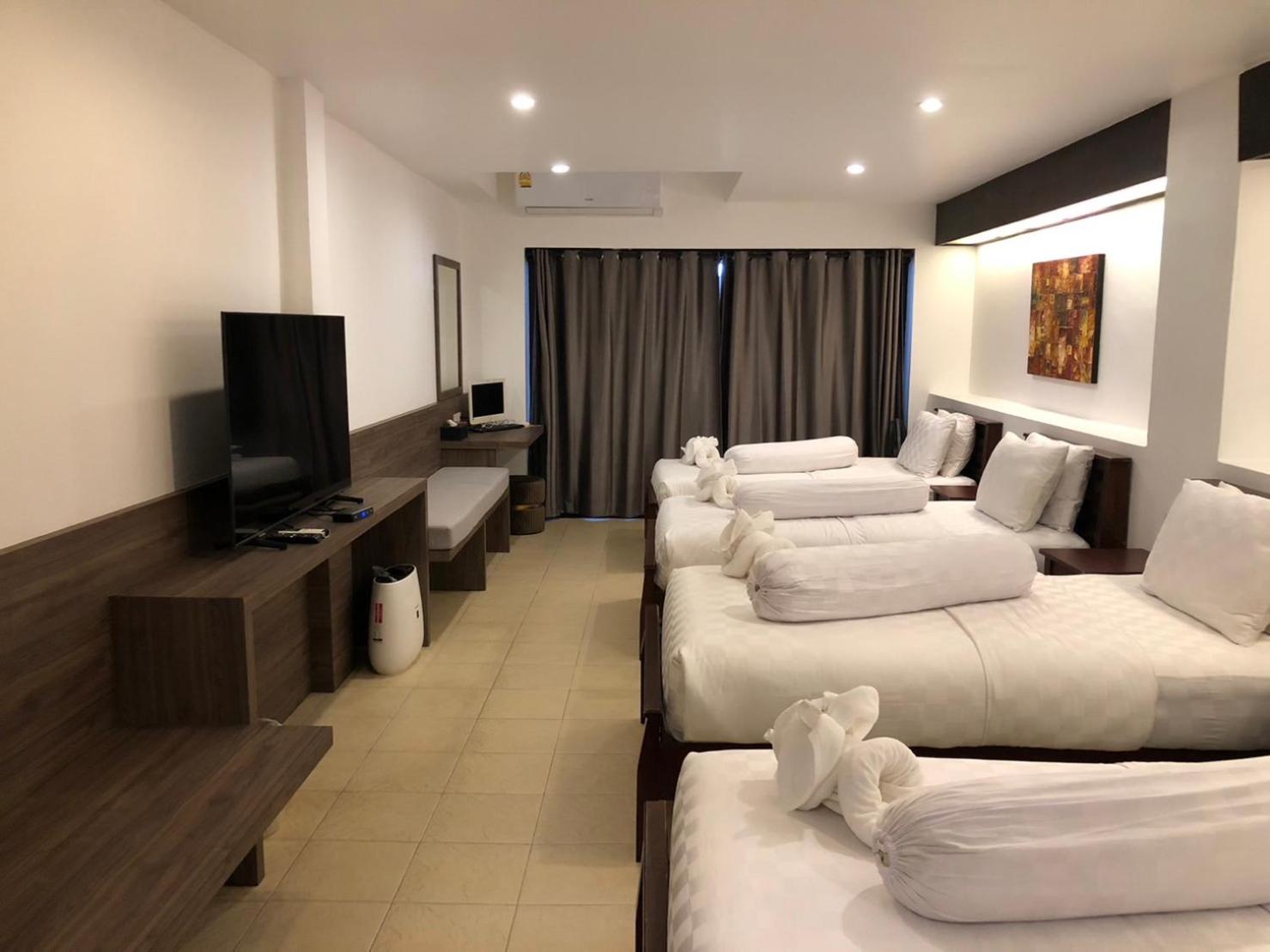 Family Room - Photo 15