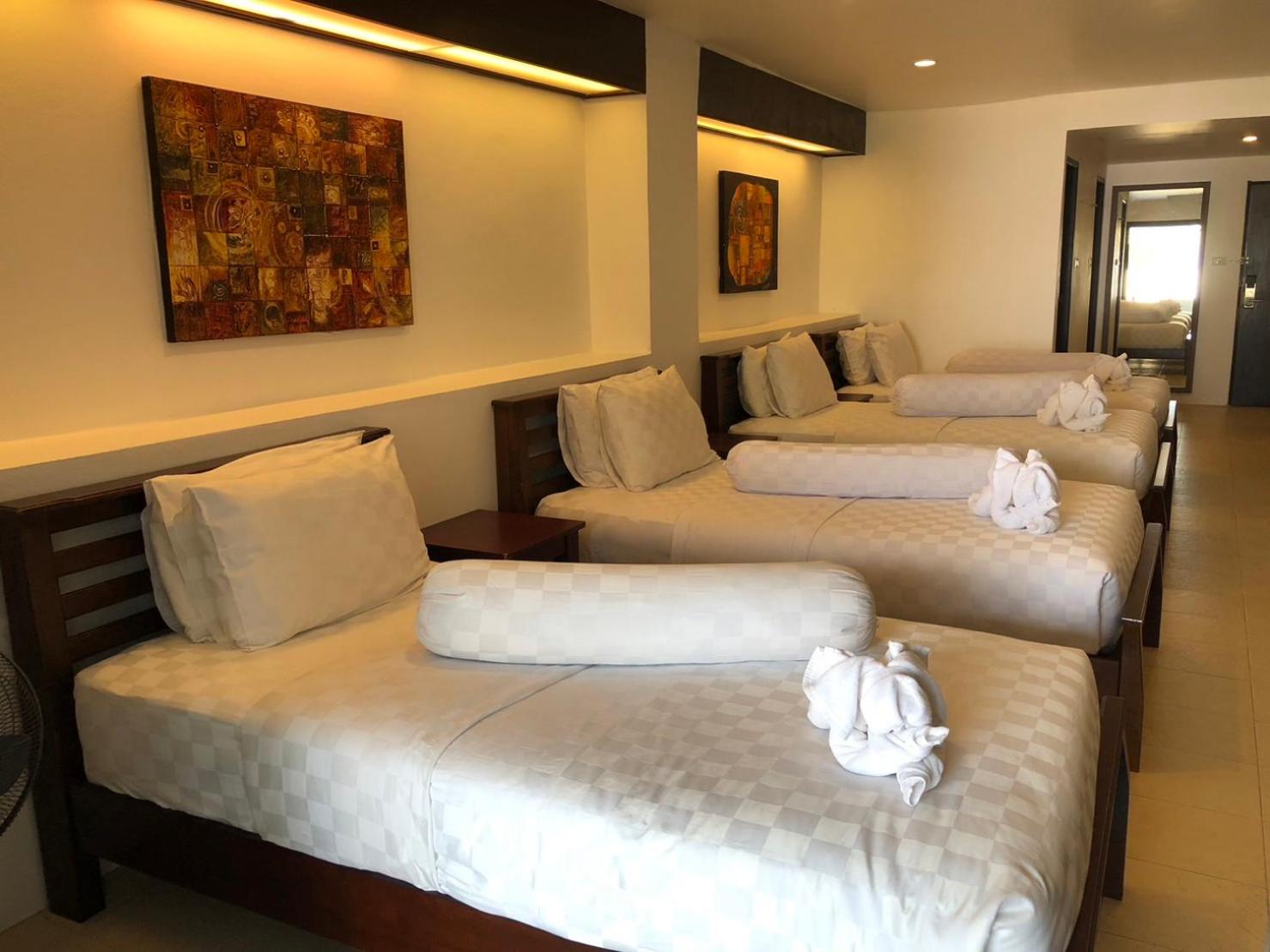 Family Room - Photo 19
