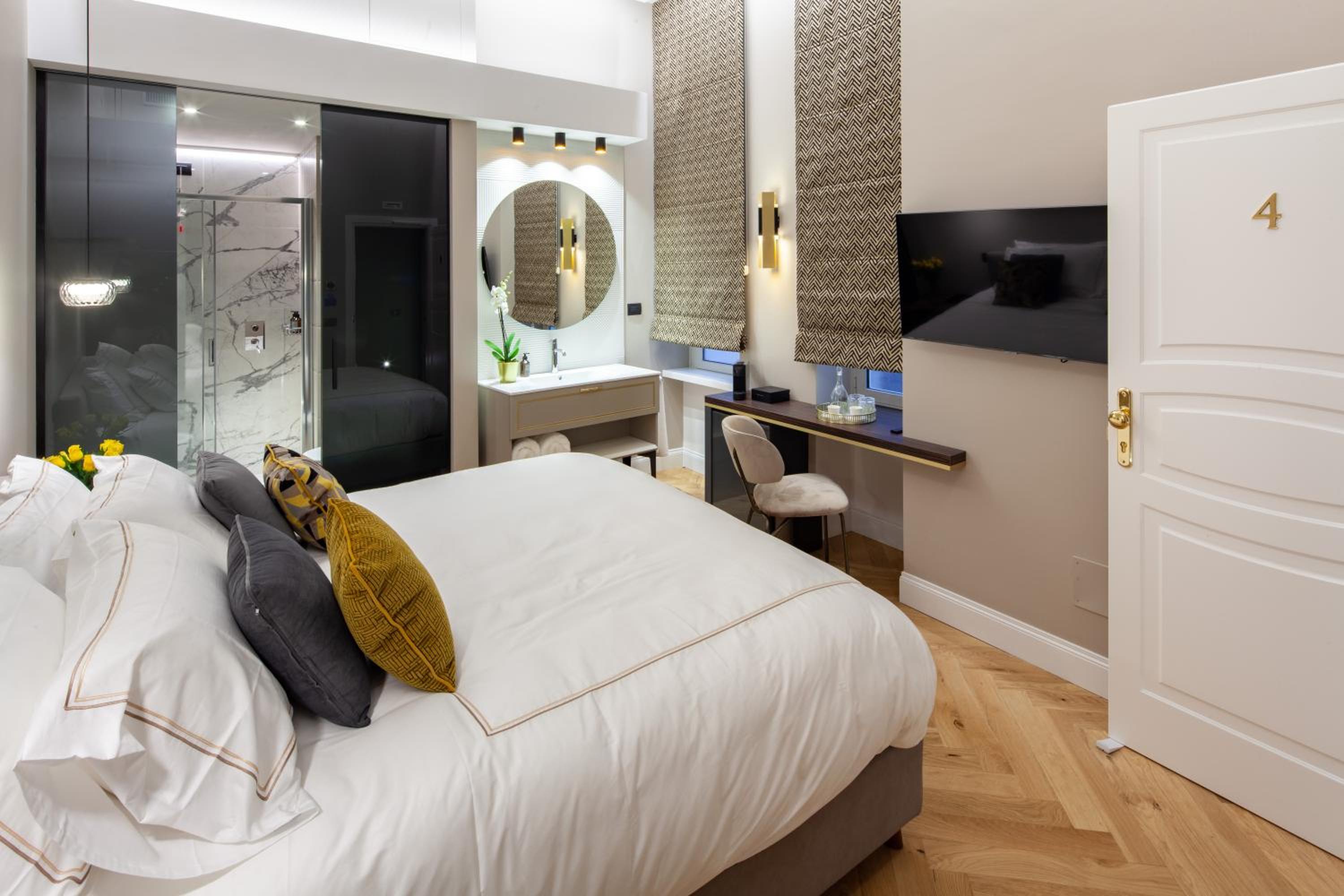 Economy Double Room photo 3