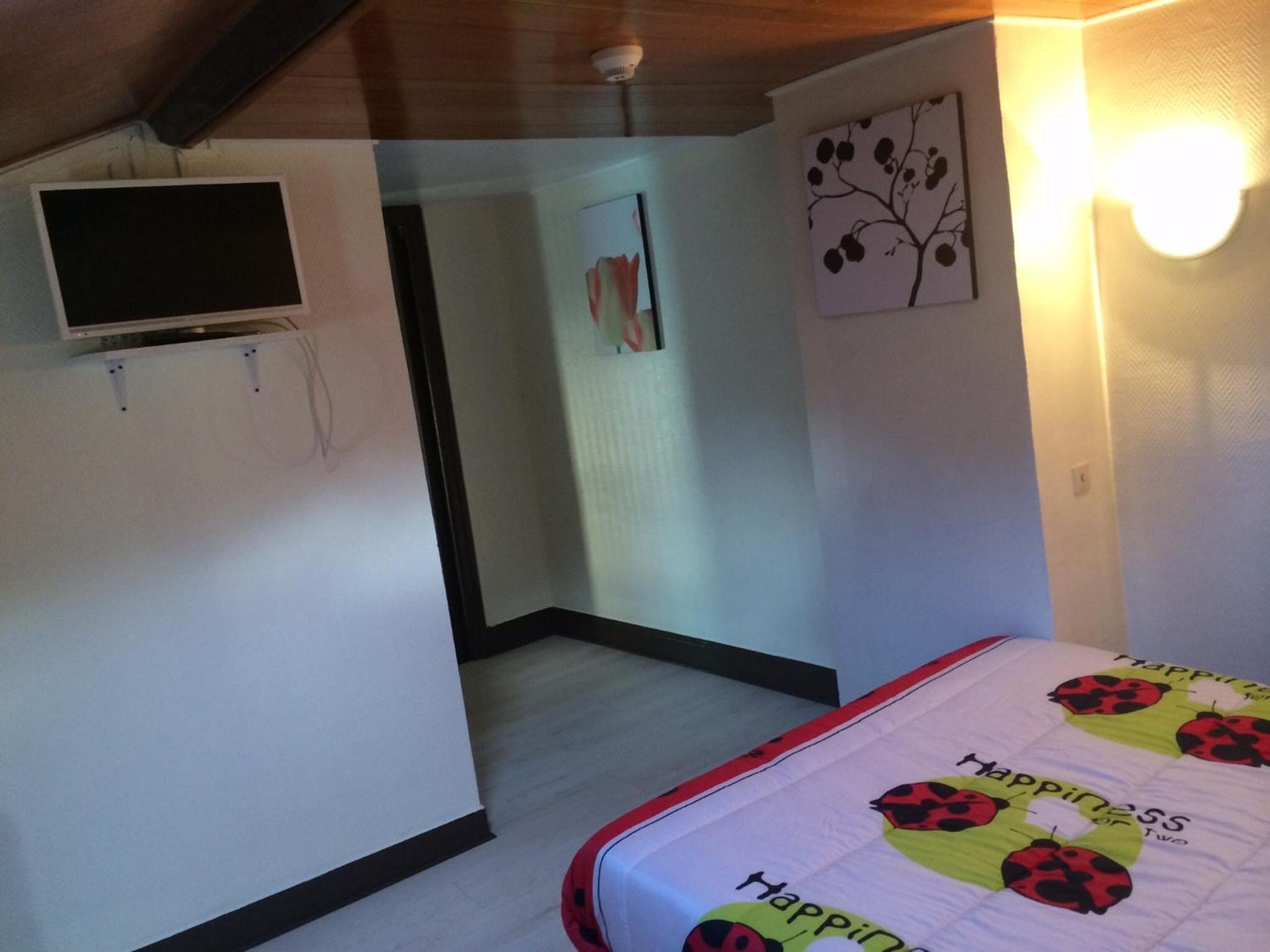 Family Room - Photo 3
