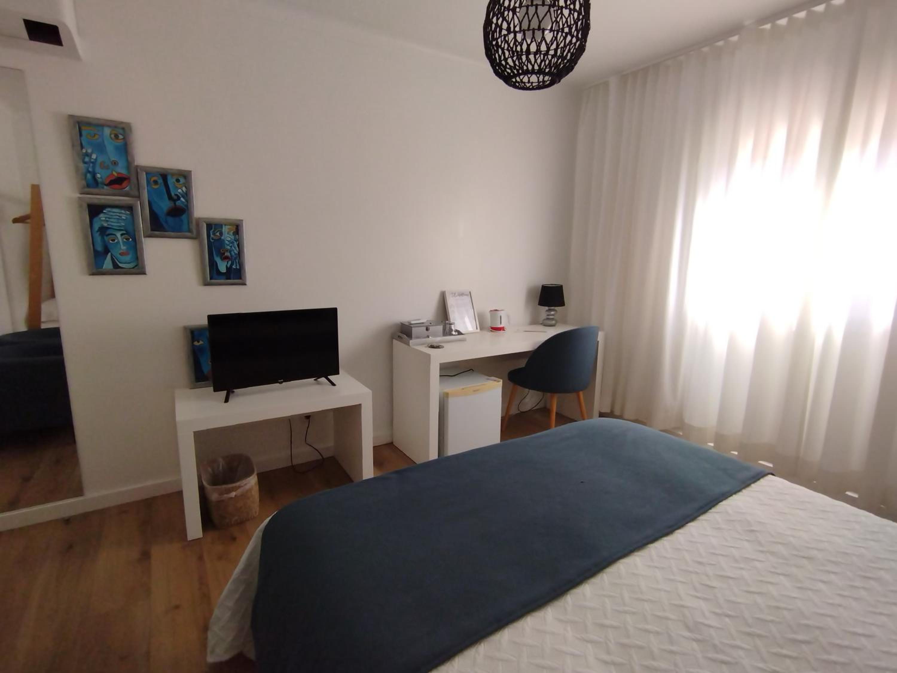 Deluxe Room - Photo 31