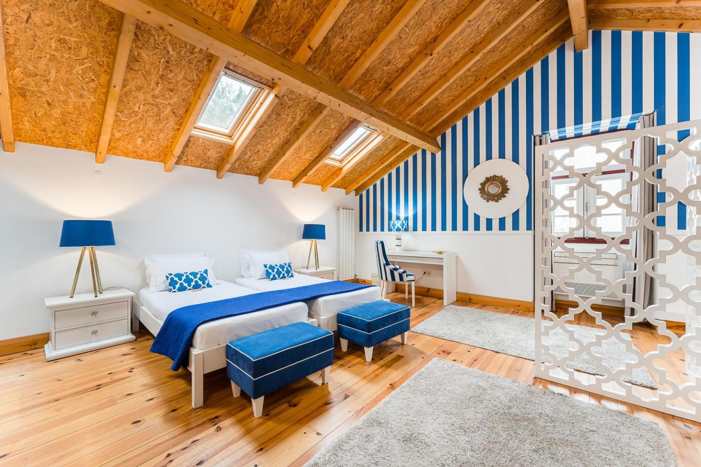 Deluxe Family Room photo 1