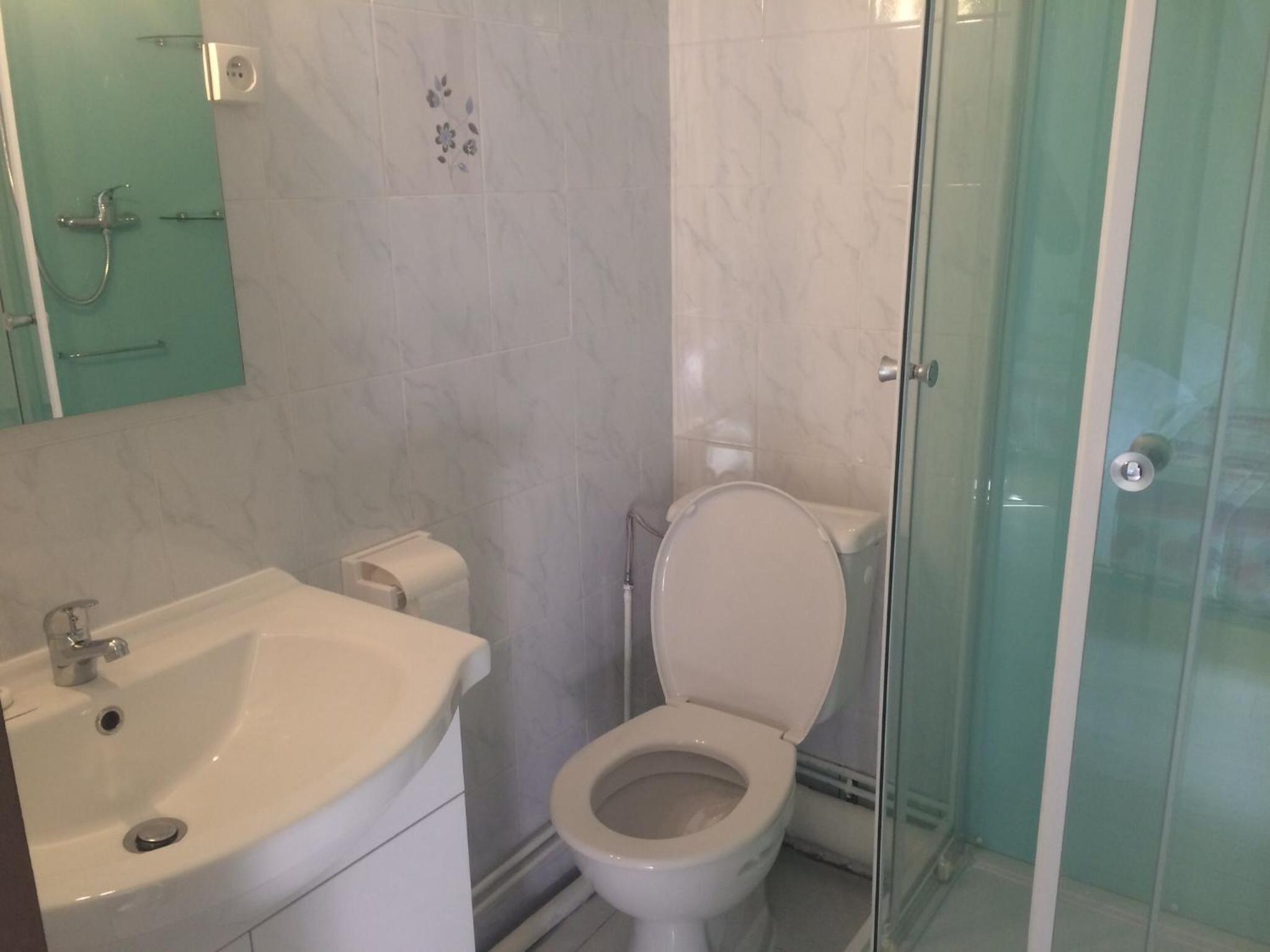 Triple Room - Photo 6