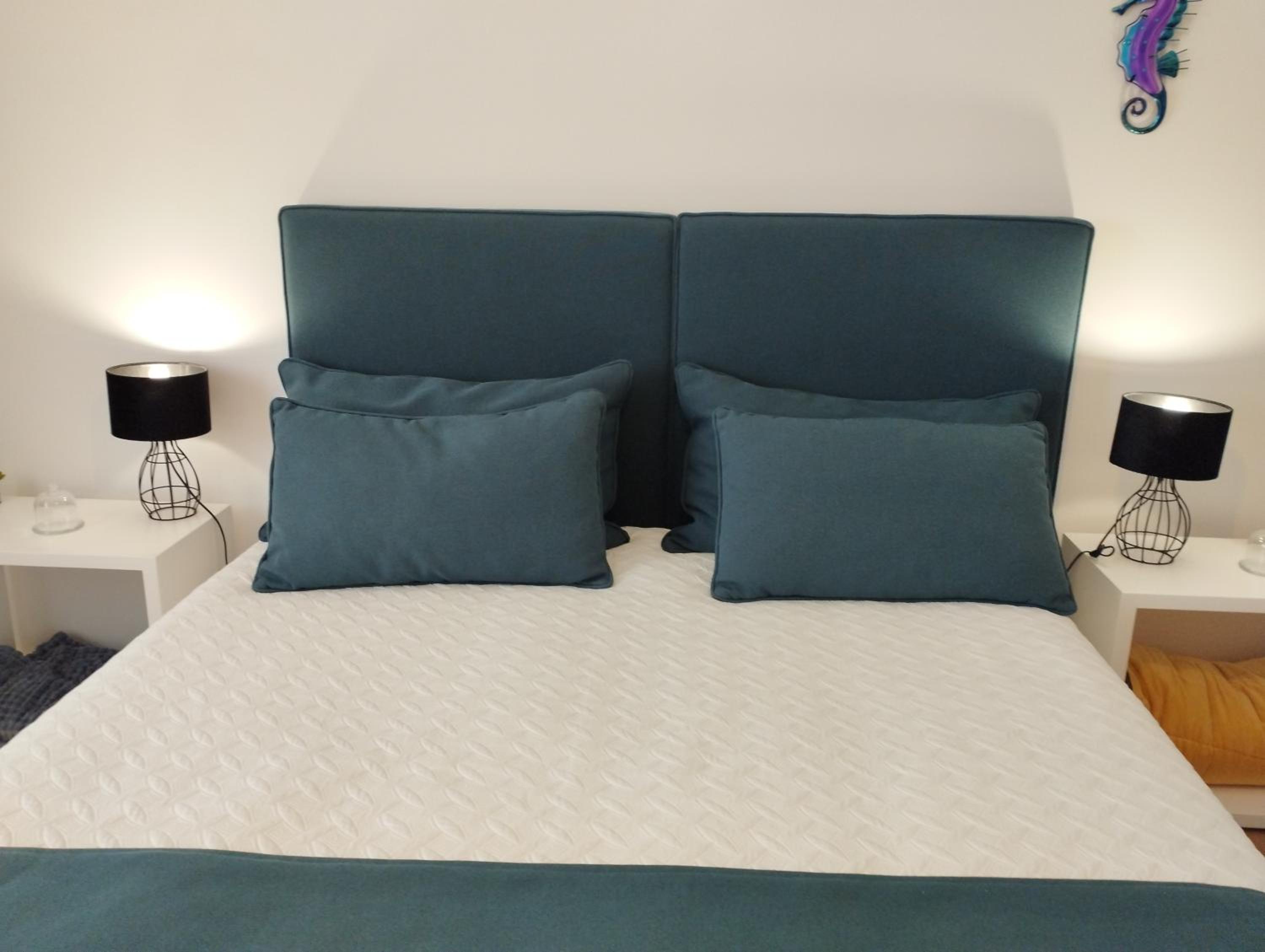 Deluxe Room - Photo 19