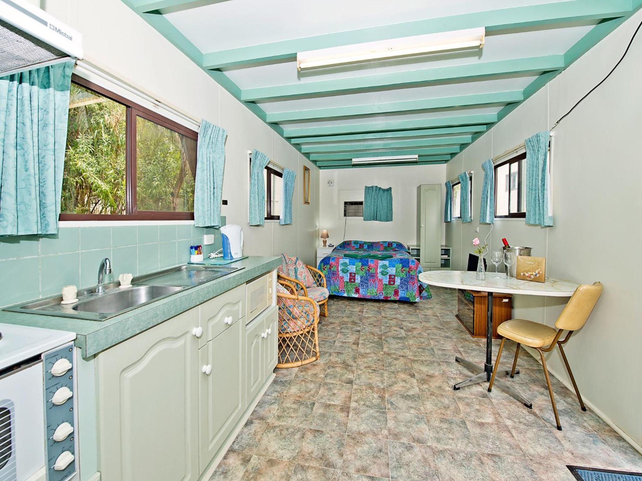 Studio with Private Bathroom photo 1
