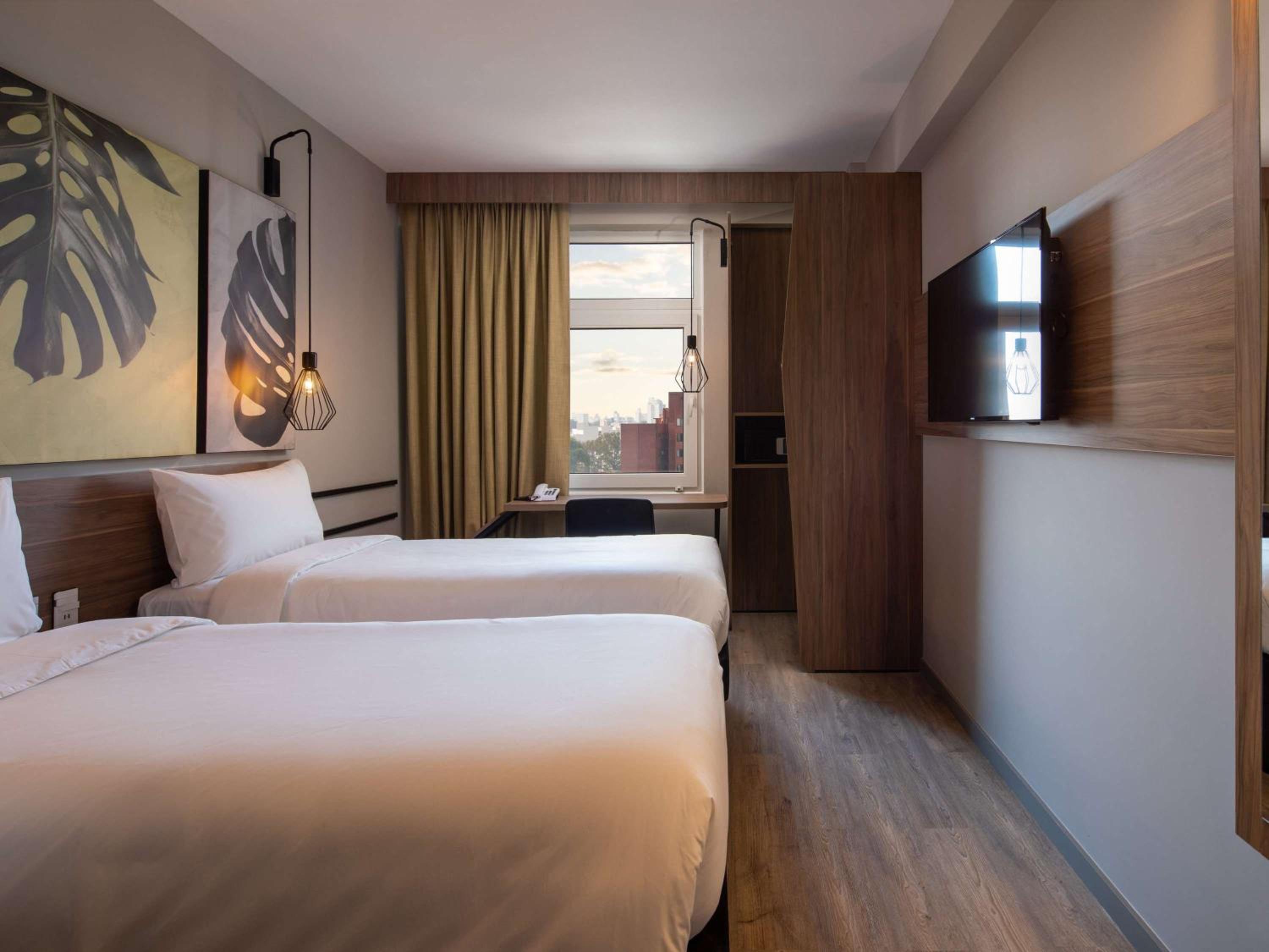 Standard Twin Room - Photo 10