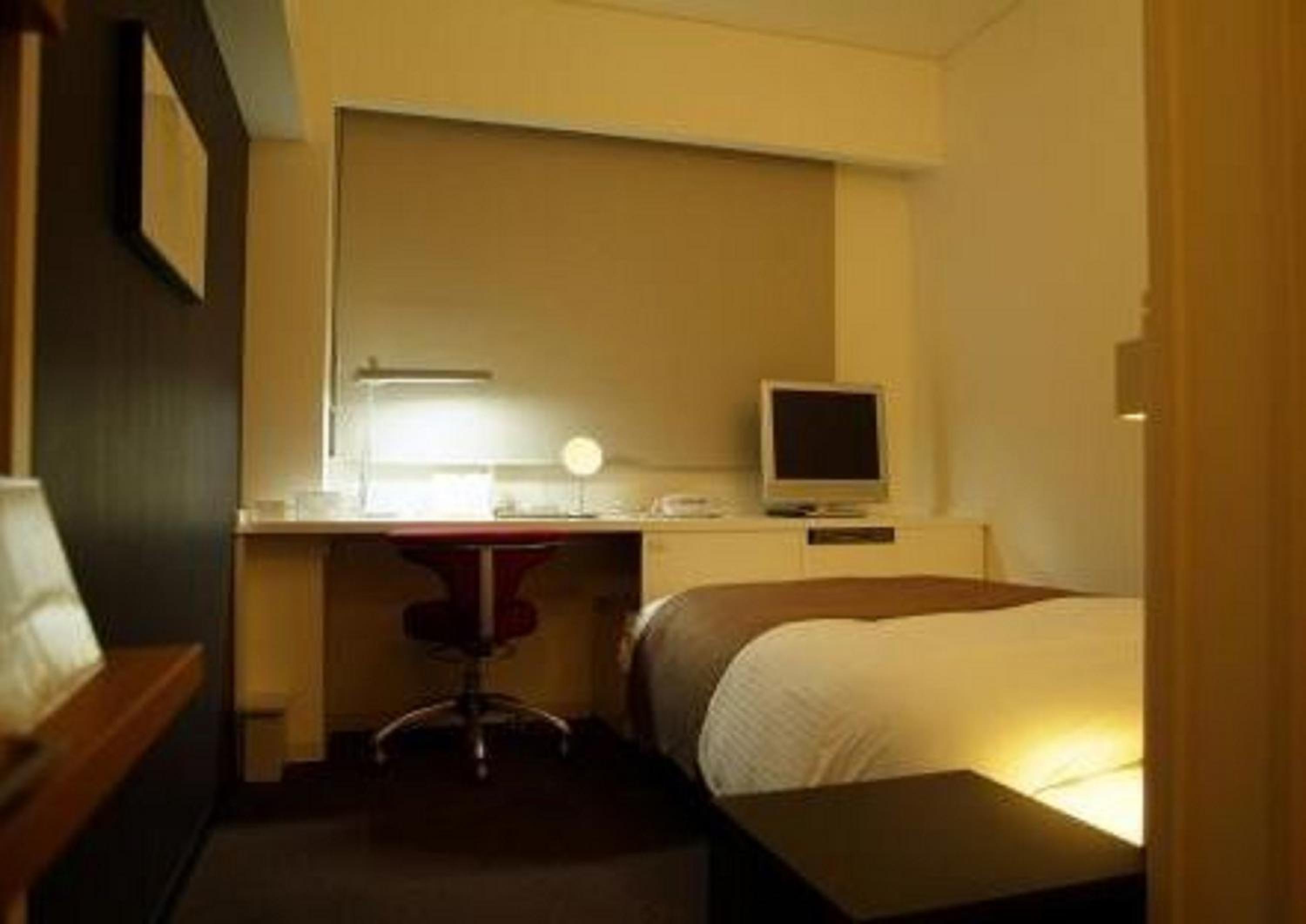 Single Room - Smoking photo 2