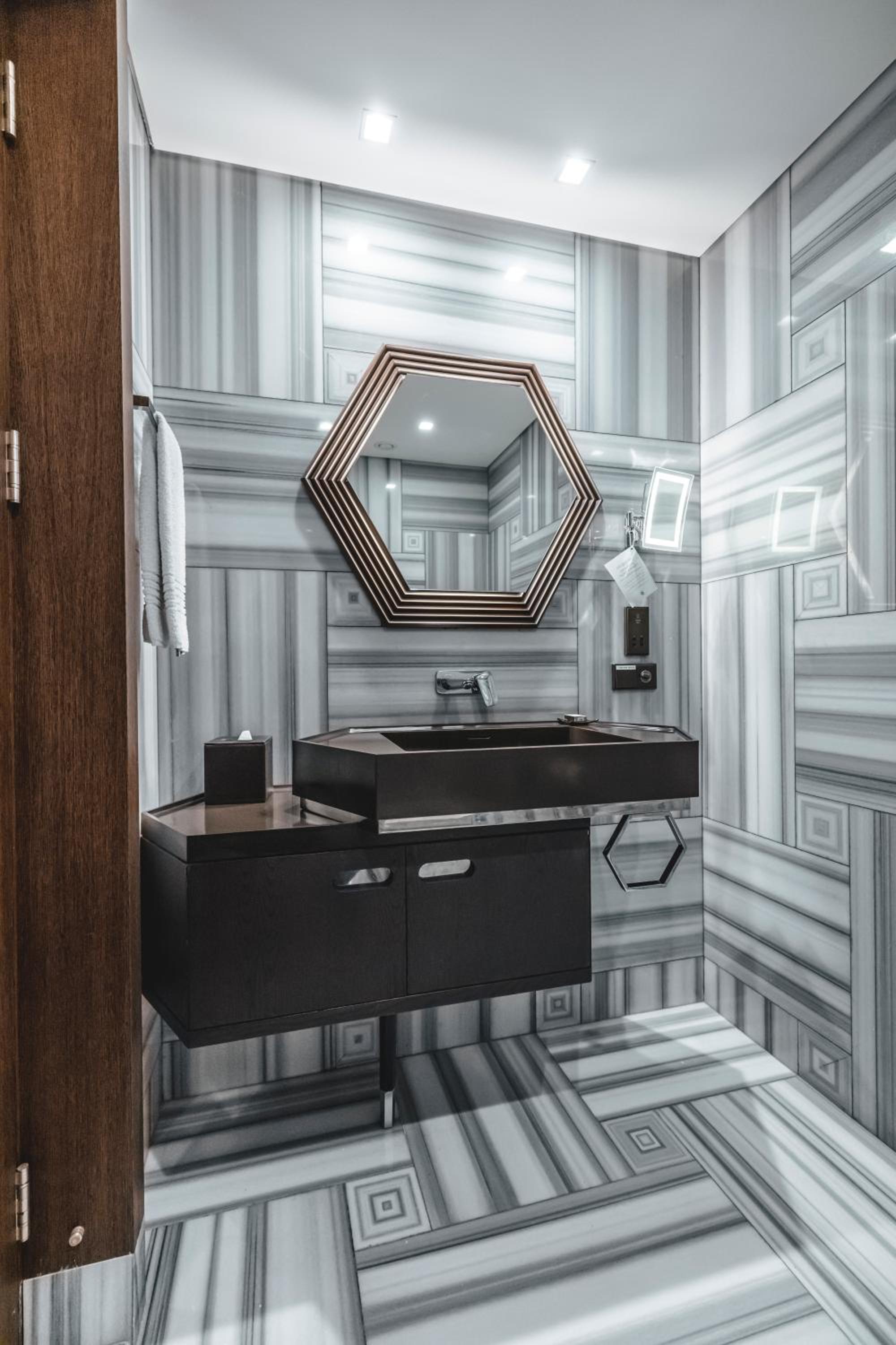 Junior King Suite