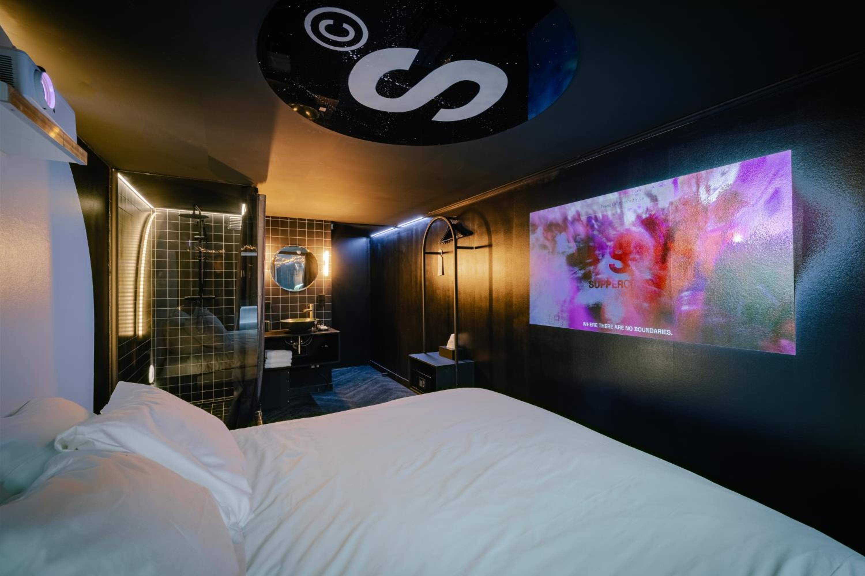 Double Room - "Le Noir" by SUPPER photo 3