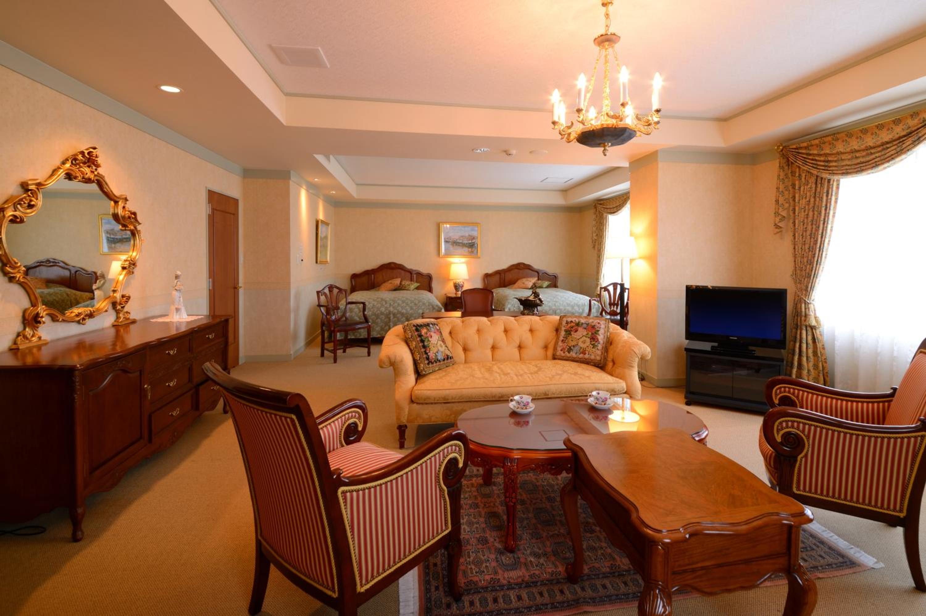 One-Bedroom Suite photo 1