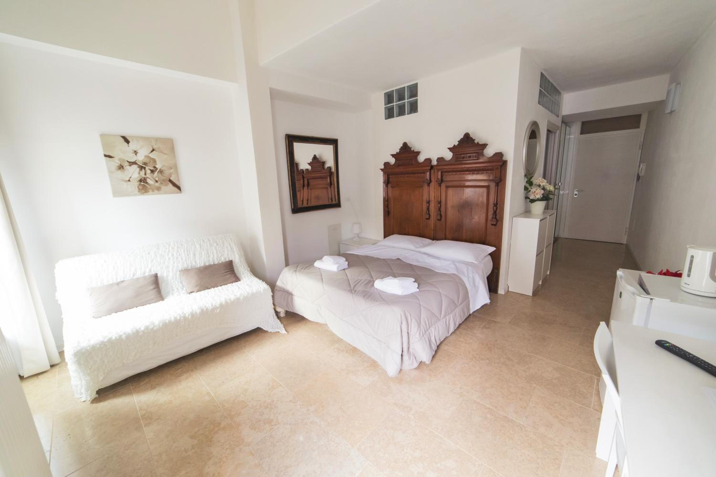 Standard Triple Room photo 3
