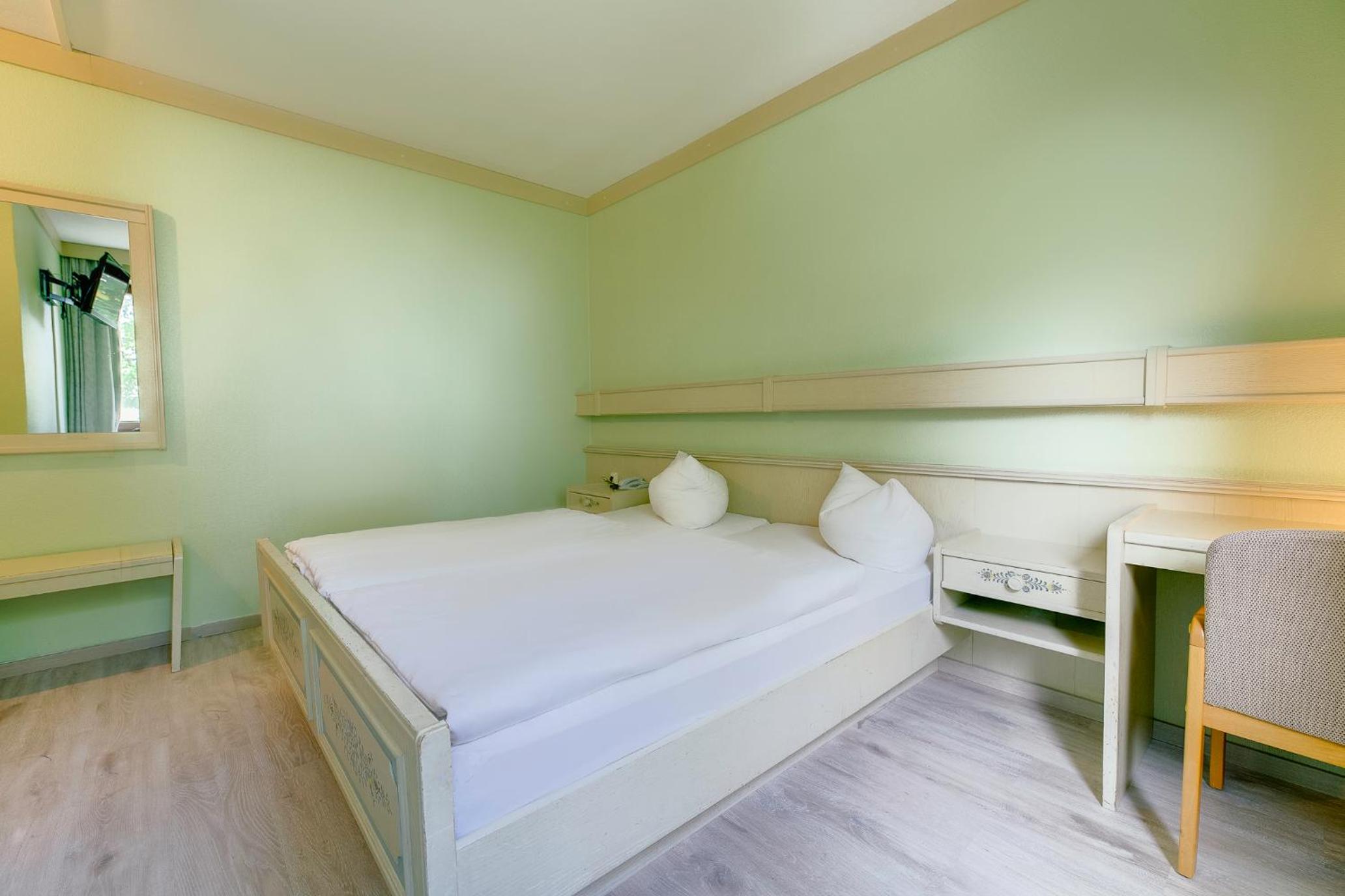 Double Room - Photo 4