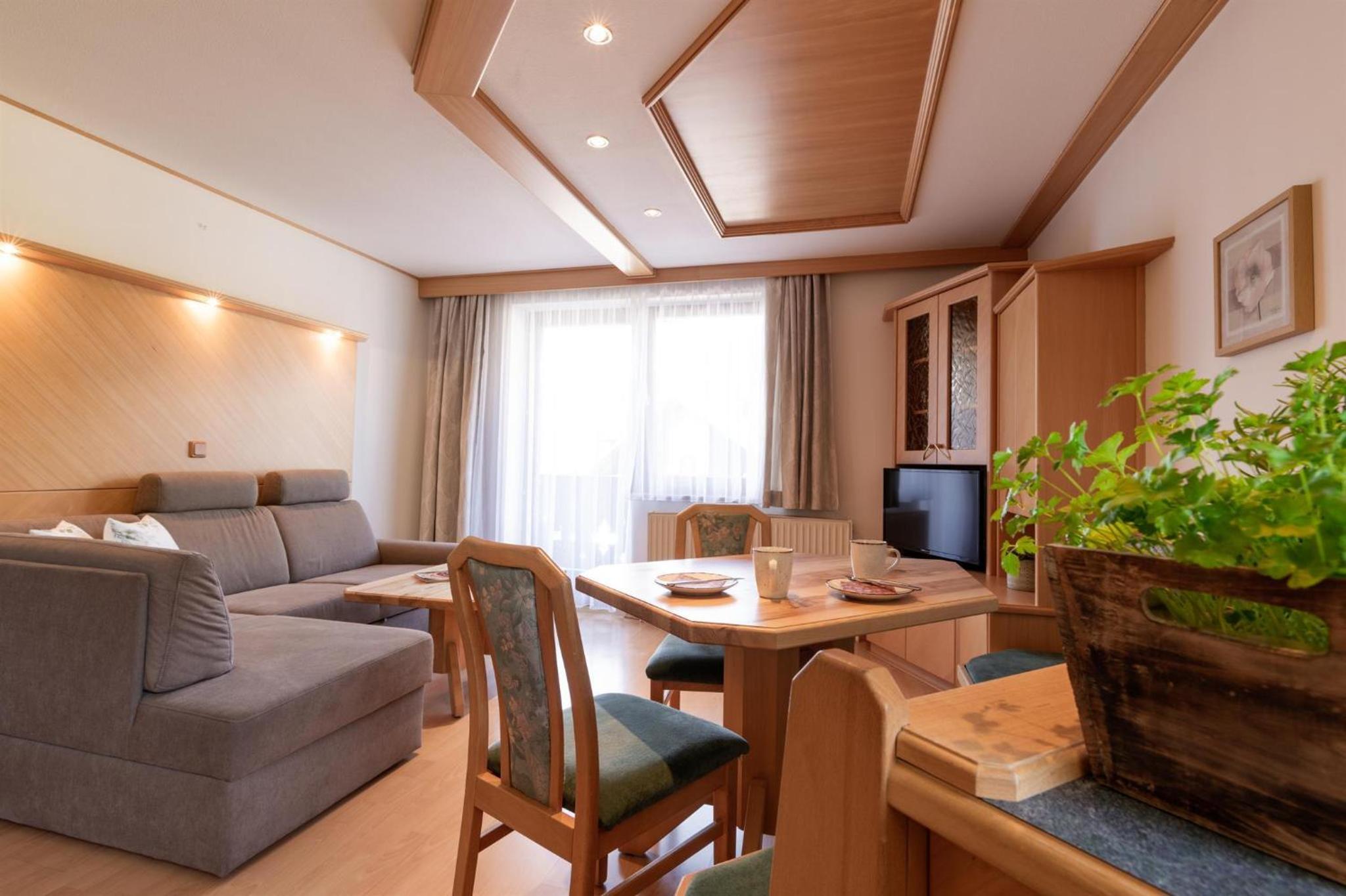 Two-Bedroom Apartment with Shower  photo 1