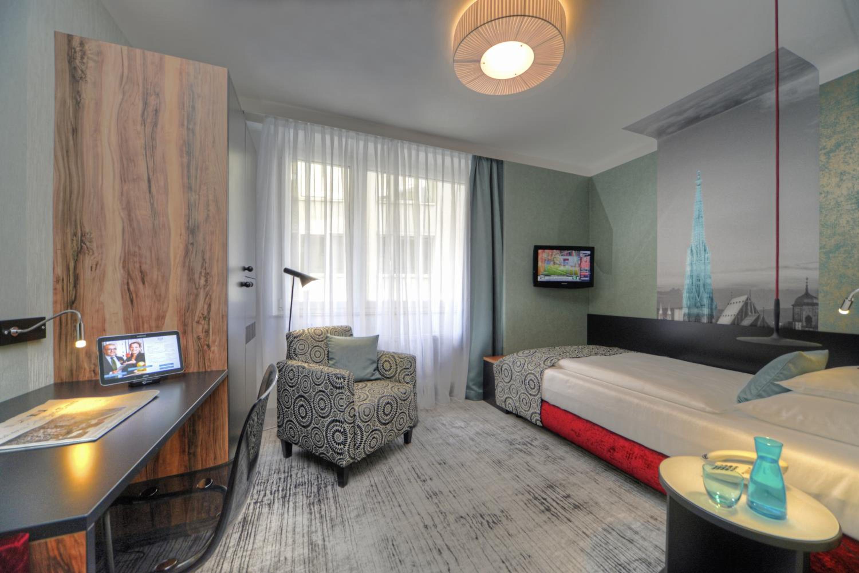 Single Room photo 1